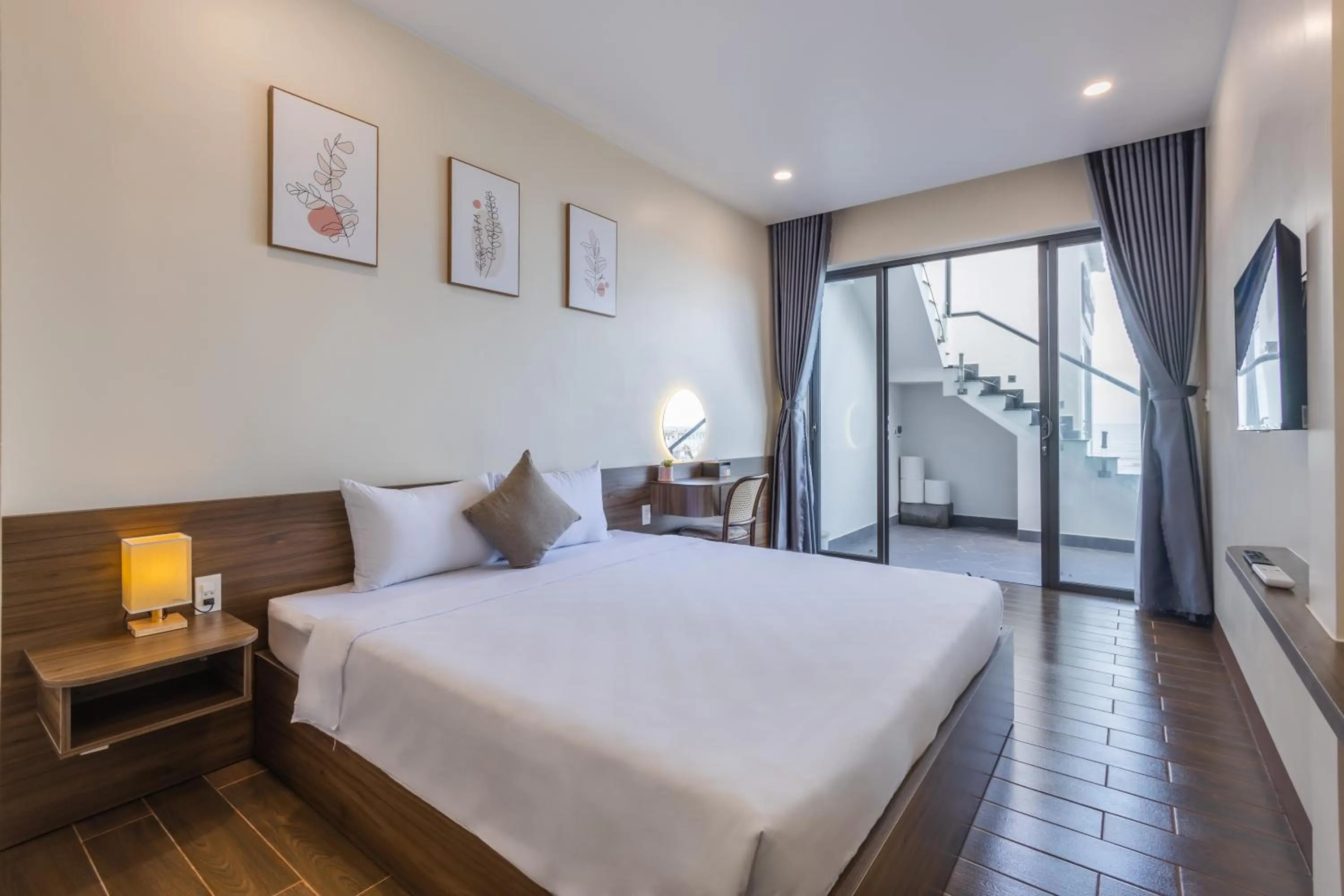 Photo of the whole room, Bed in Wave Sound Beach House Phu Quoc