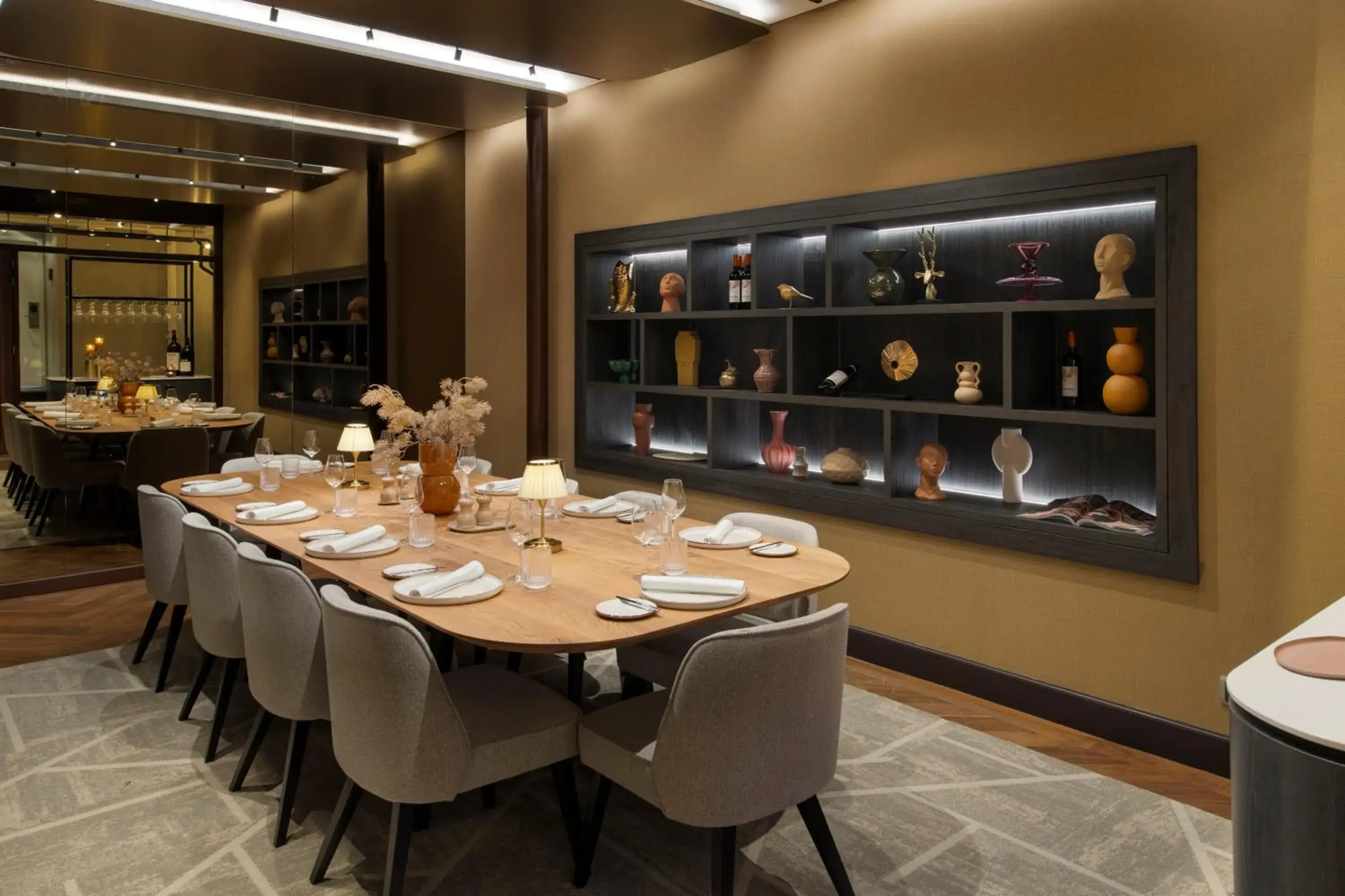 Restaurant/places to eat in Bilderberg Parkhotel Rotterdam Restaurant/places to eat in Bilderberg Parkhotel Rotterdam