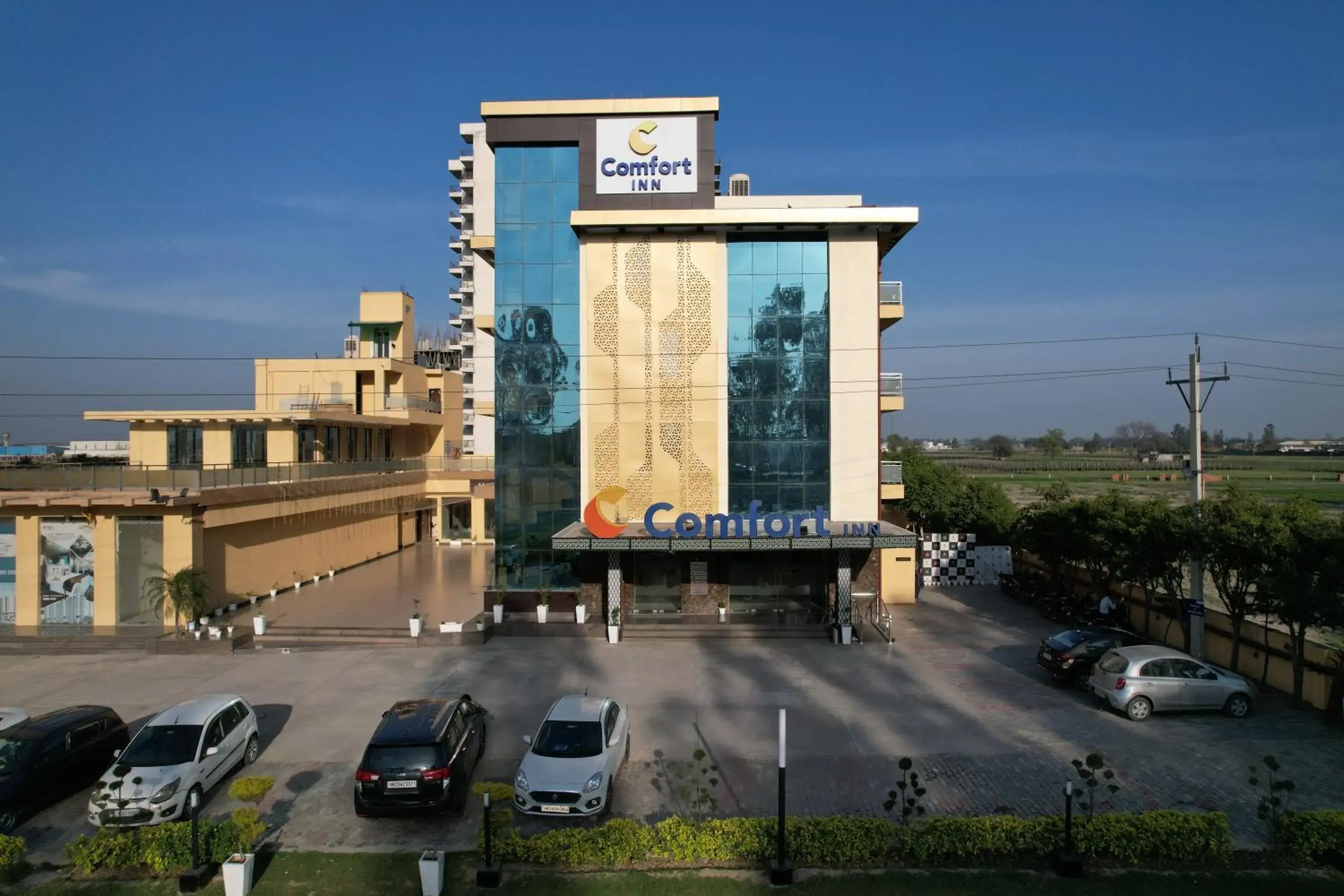 Property building in Comfort Inn Karnal Property building in Comfort Inn Karnal