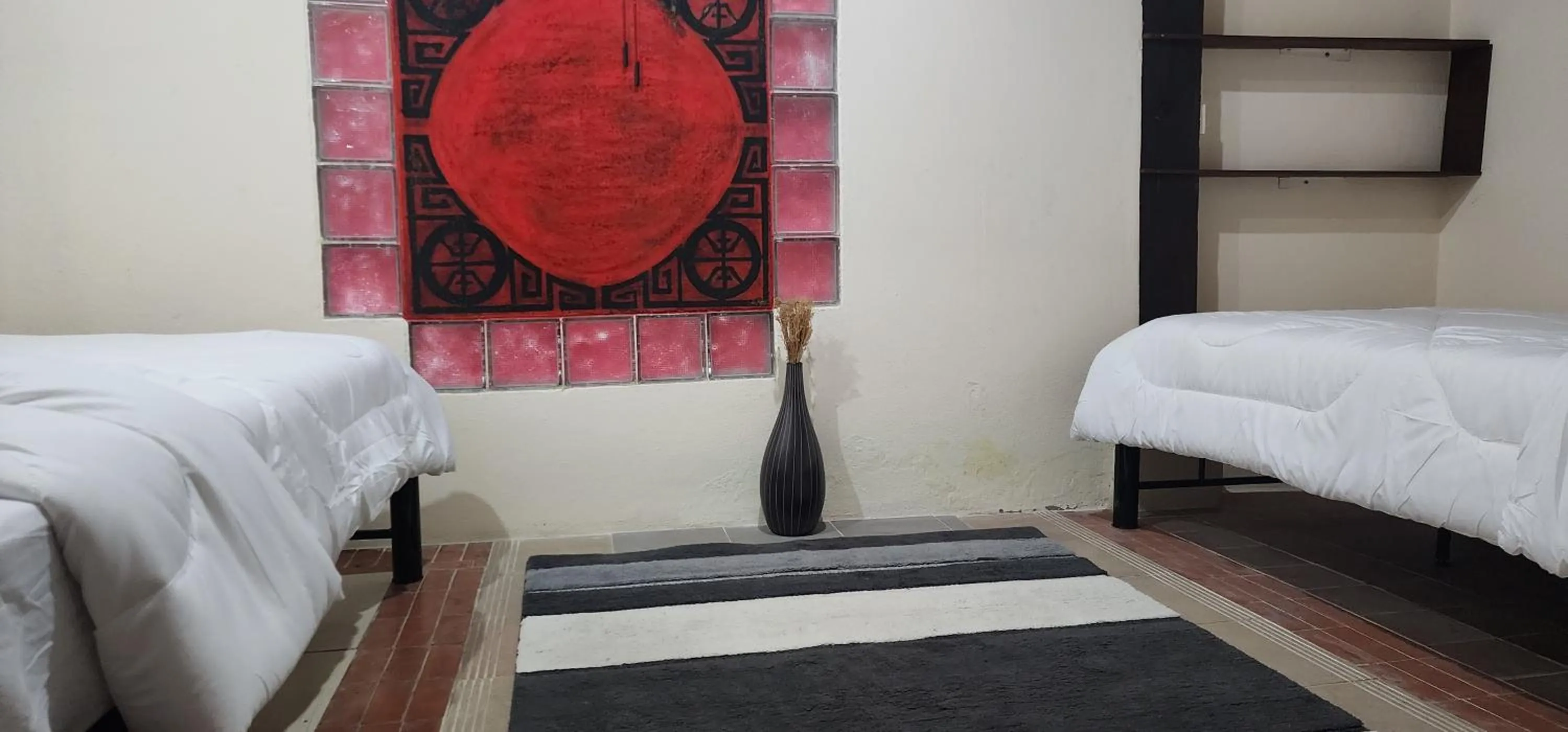 Photo of the whole room, Bed in Cozy Nest CNX