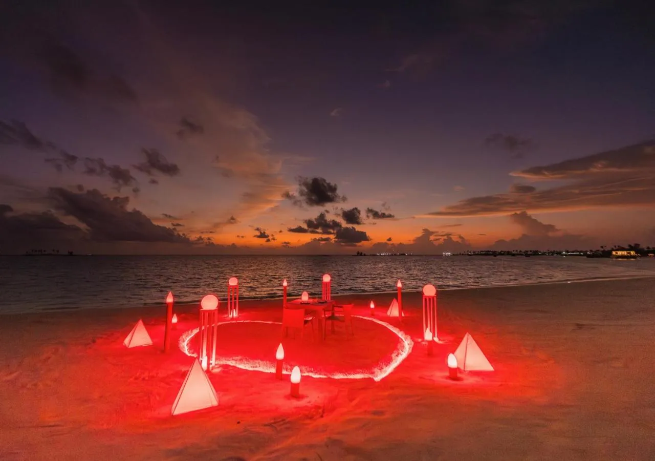Restaurant/places to eat in Joy Island Maldives All Inclusive Resort