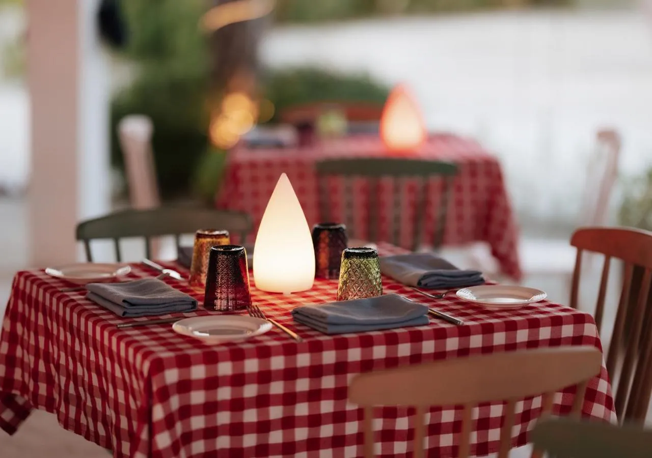 Restaurant/places to eat in Joy Island Maldives All Inclusive Resort