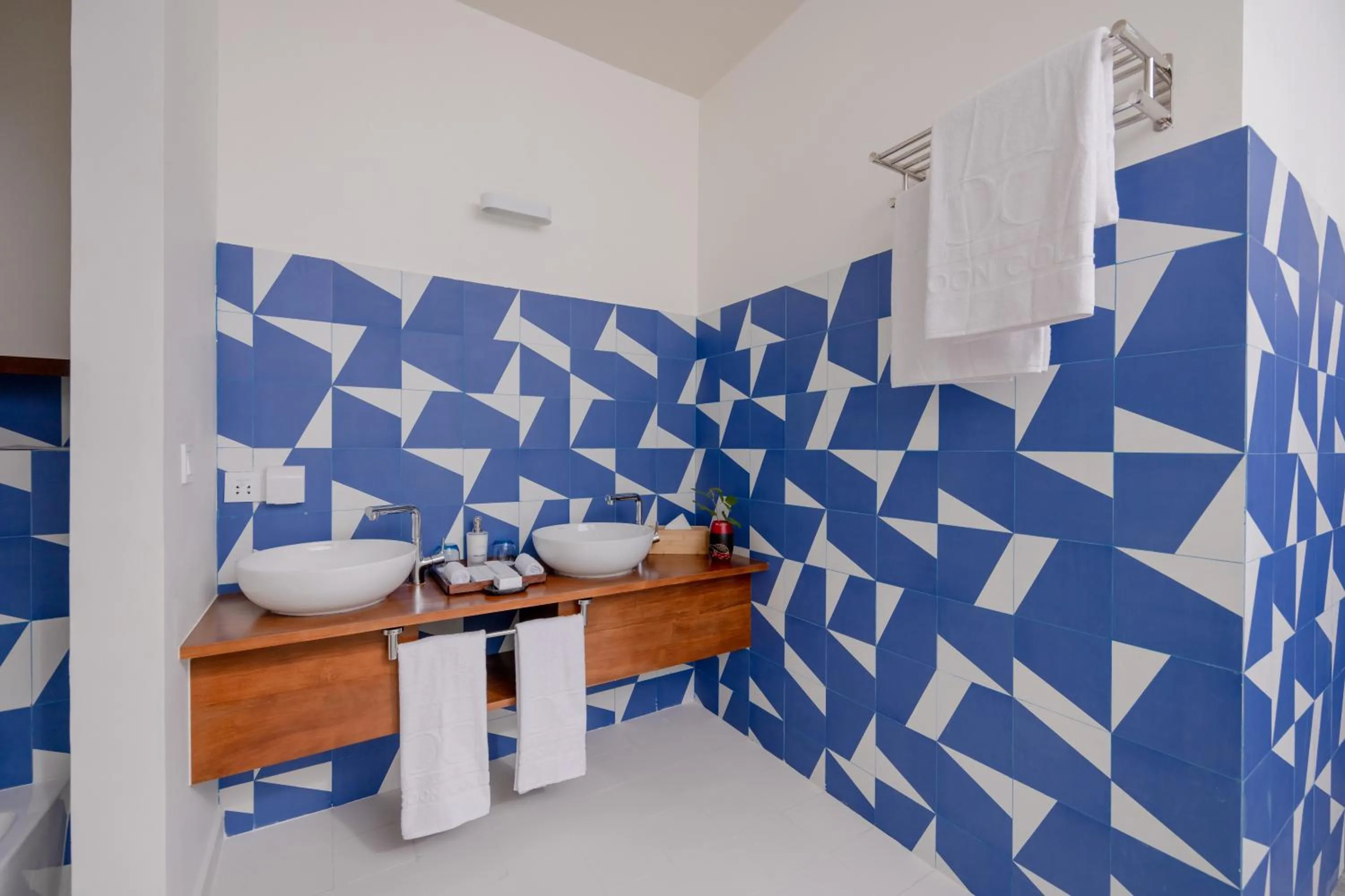Bathroom in Joy Island Maldives All Inclusive Resort