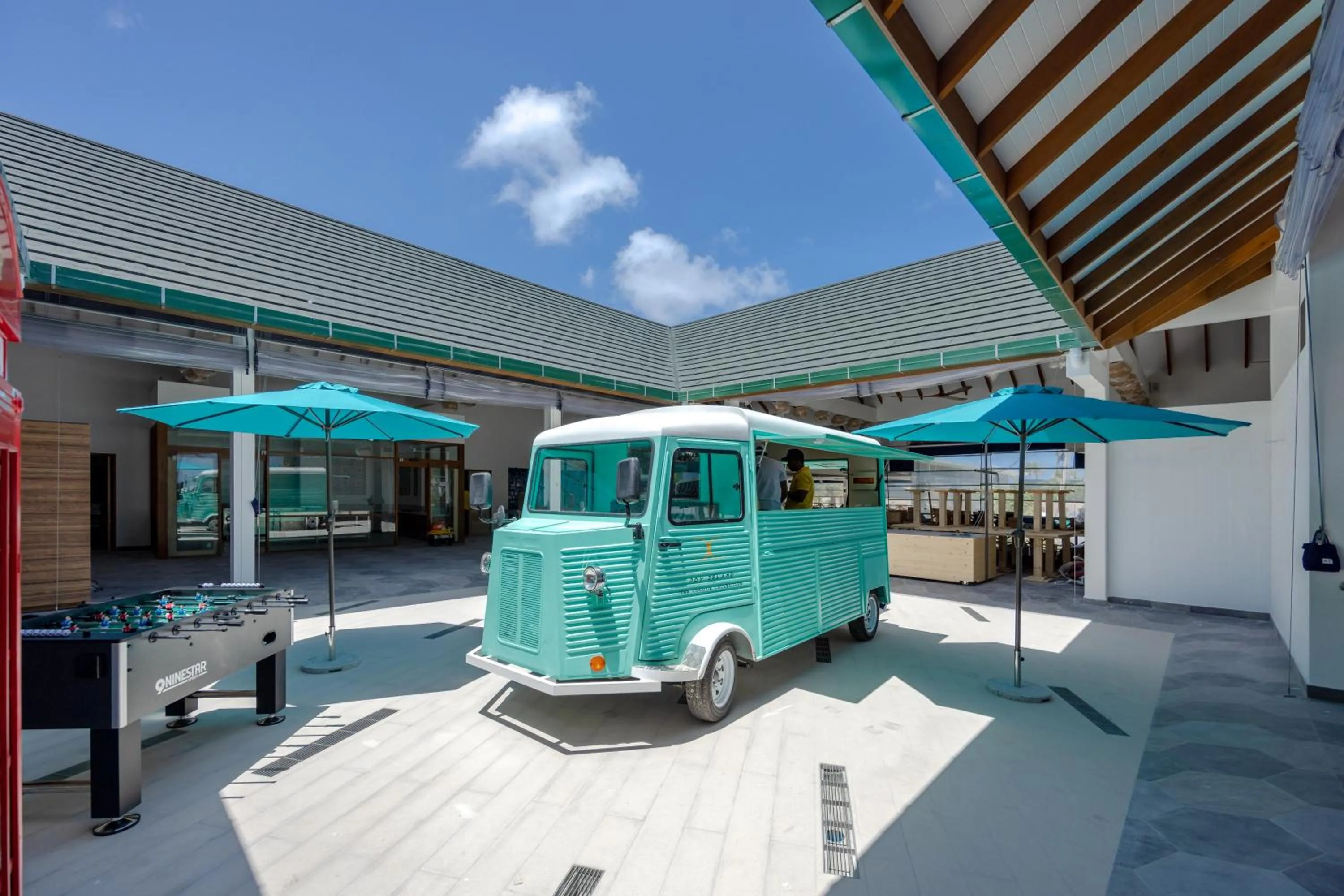 Restaurant/places to eat in Joy Island Maldives All Inclusive Resort