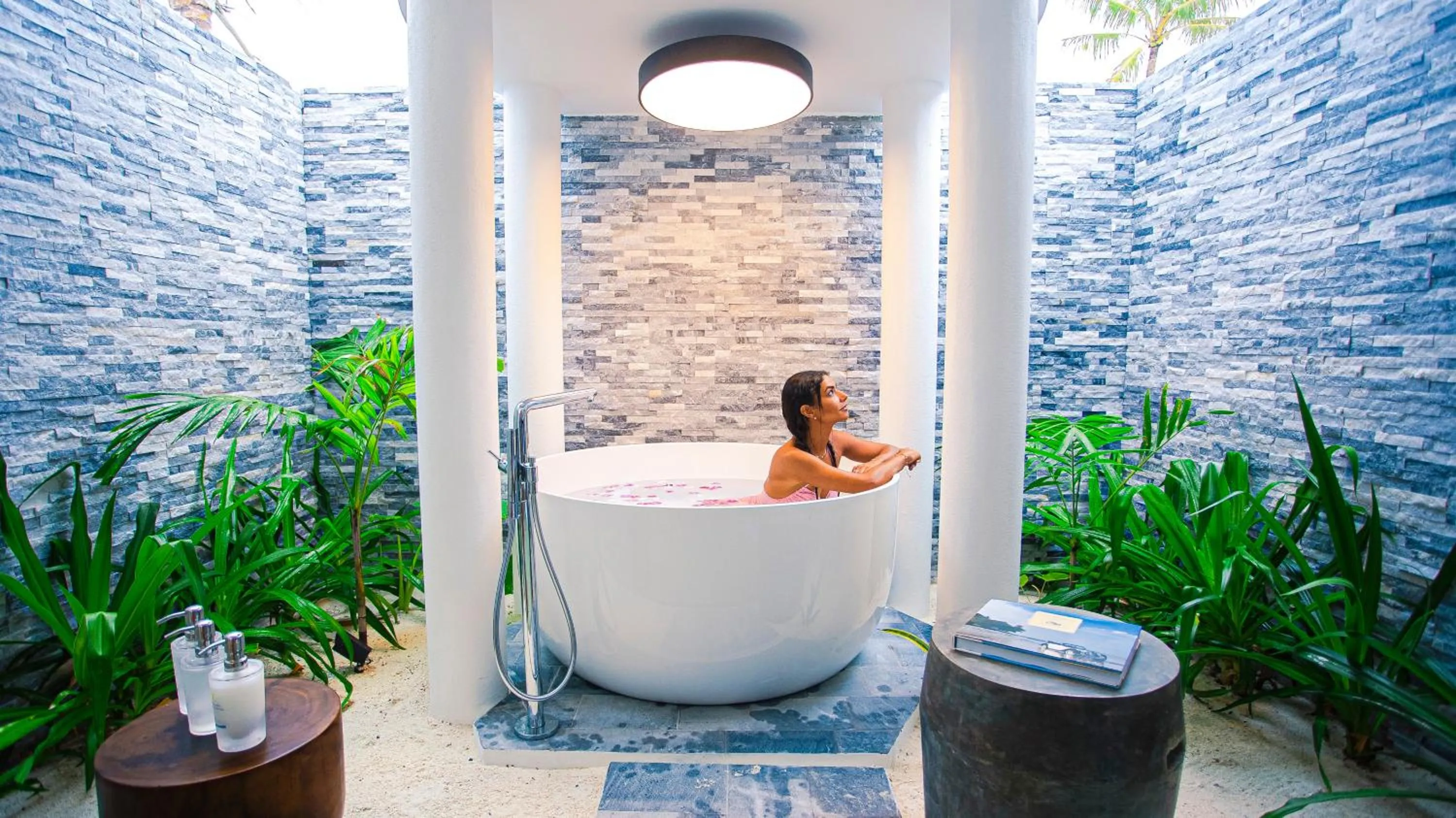 Bath in Joy Island Maldives All Inclusive Resort