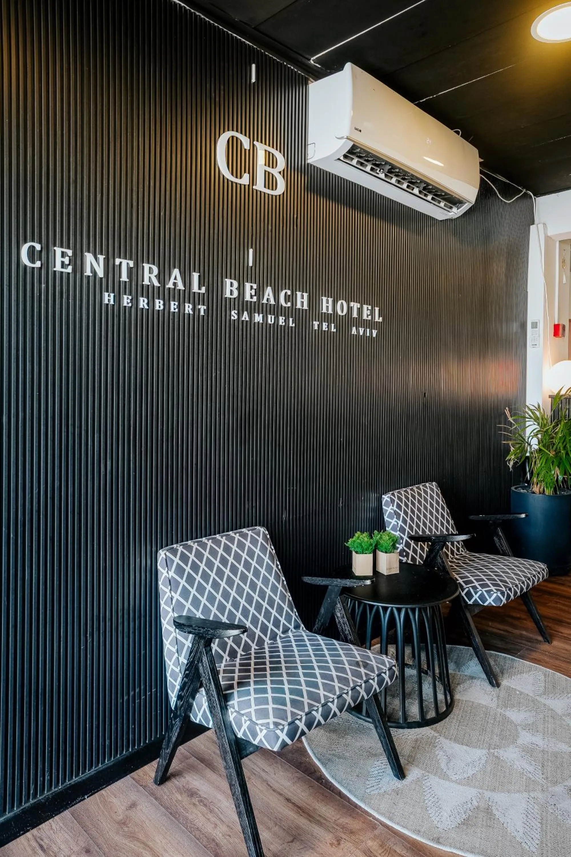 Central Beach Hotel