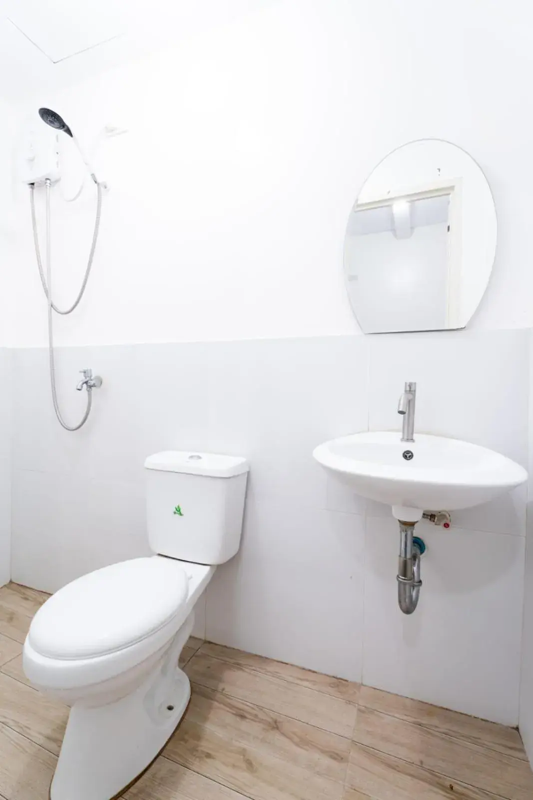 Bathroom in Pasay Centrale Hotel Bathroom in Pasay Centrale Hotel