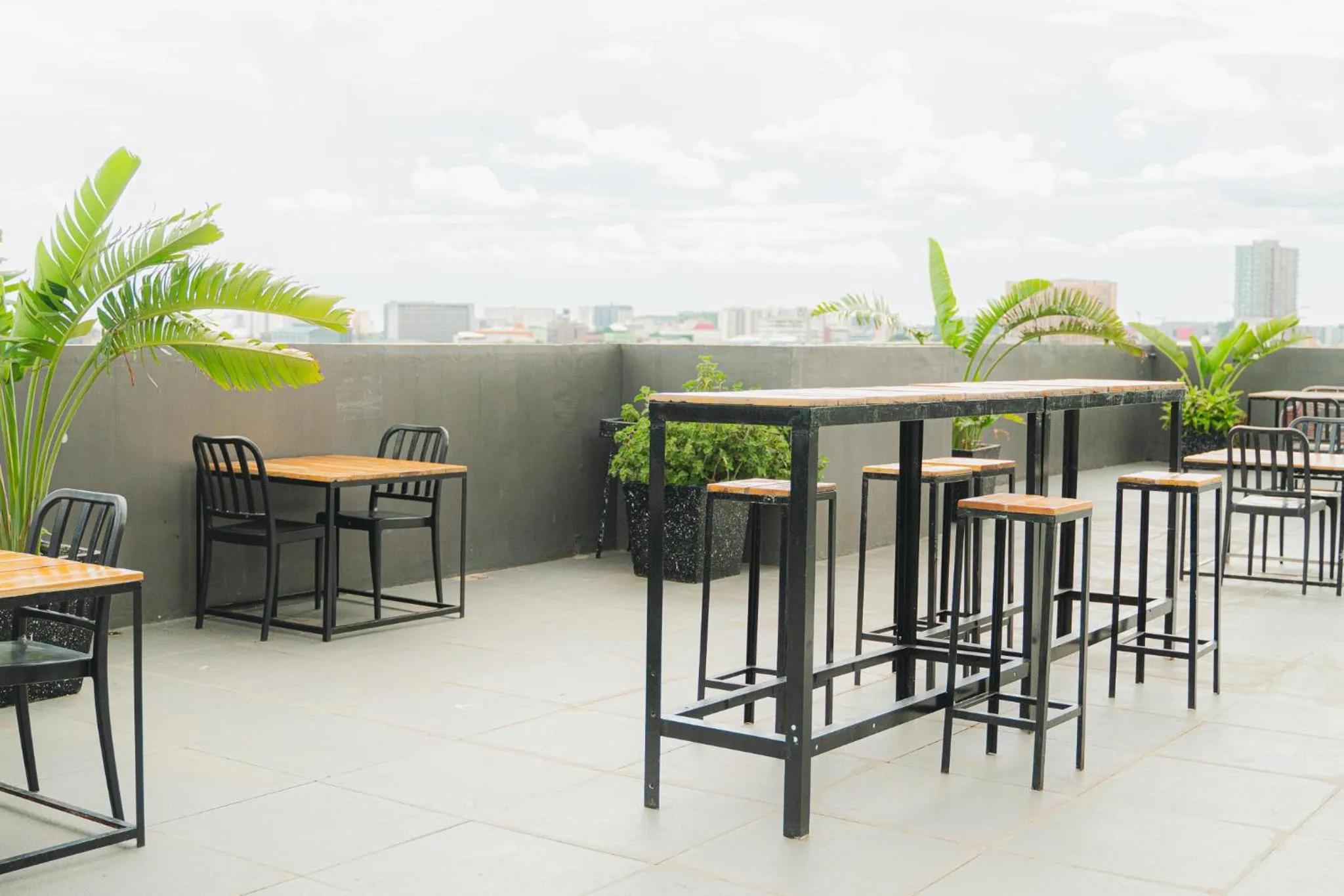 Restaurant/places to eat in Pasay Centrale Hotel