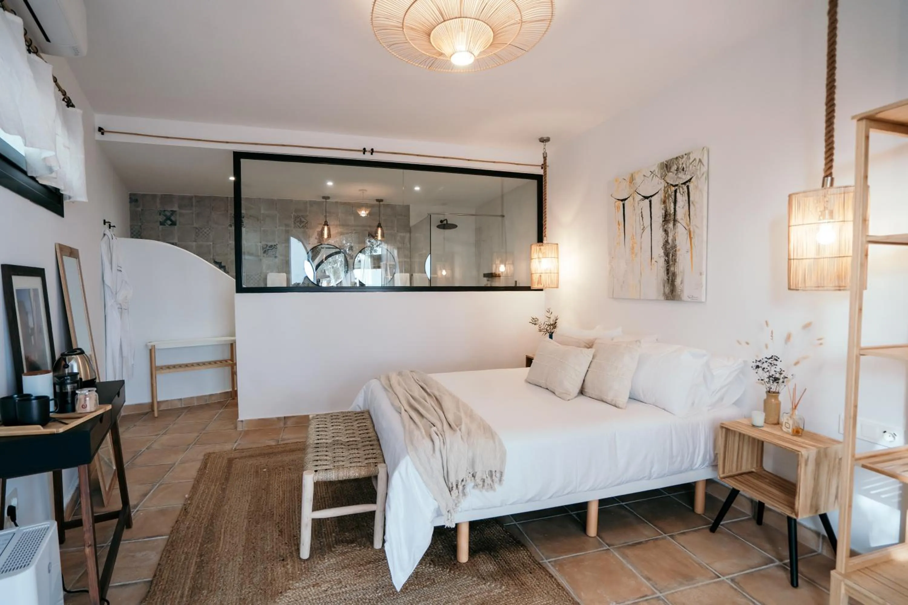 Bed in Hearts & Home