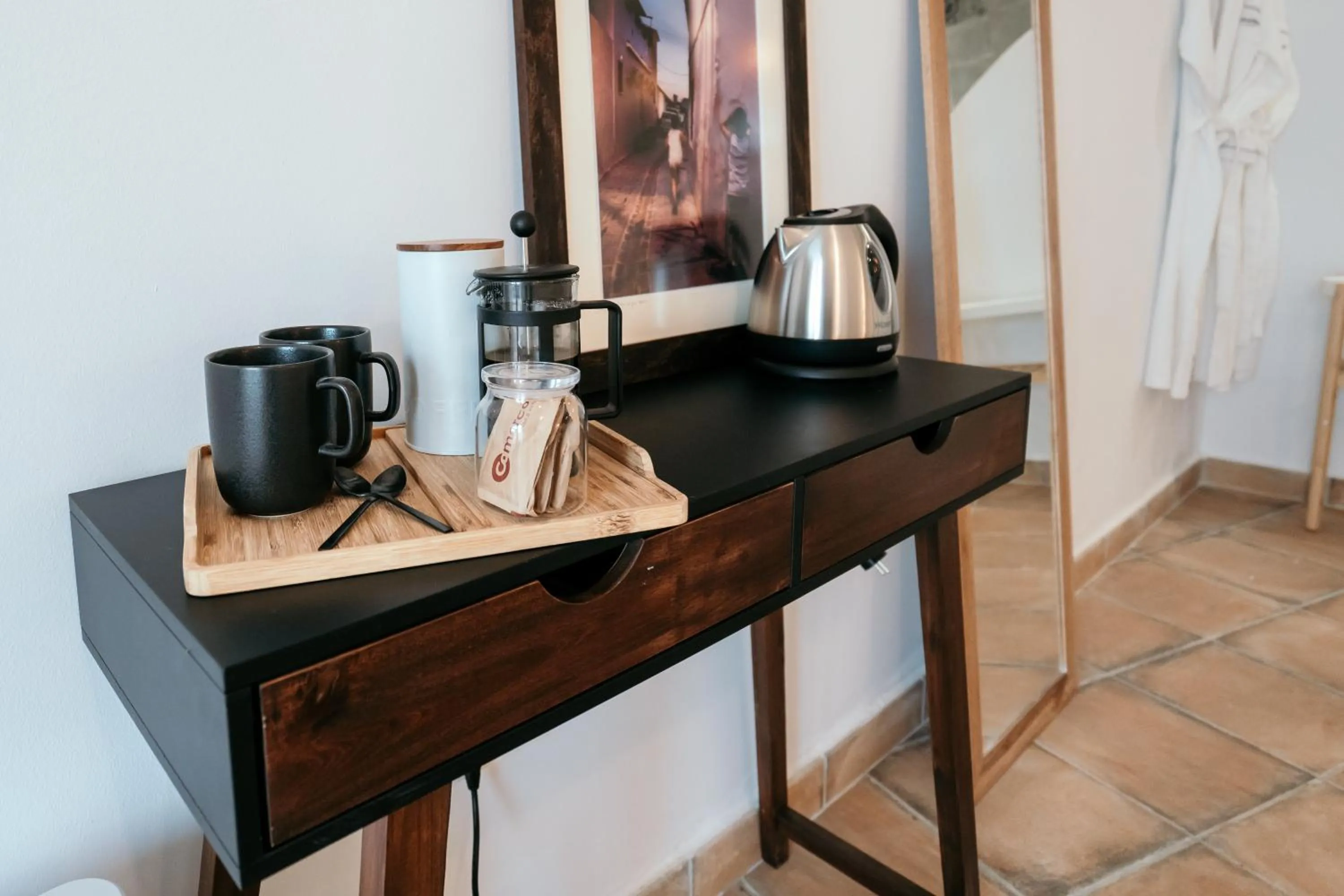 Coffee/tea facilities in Hearts & Home