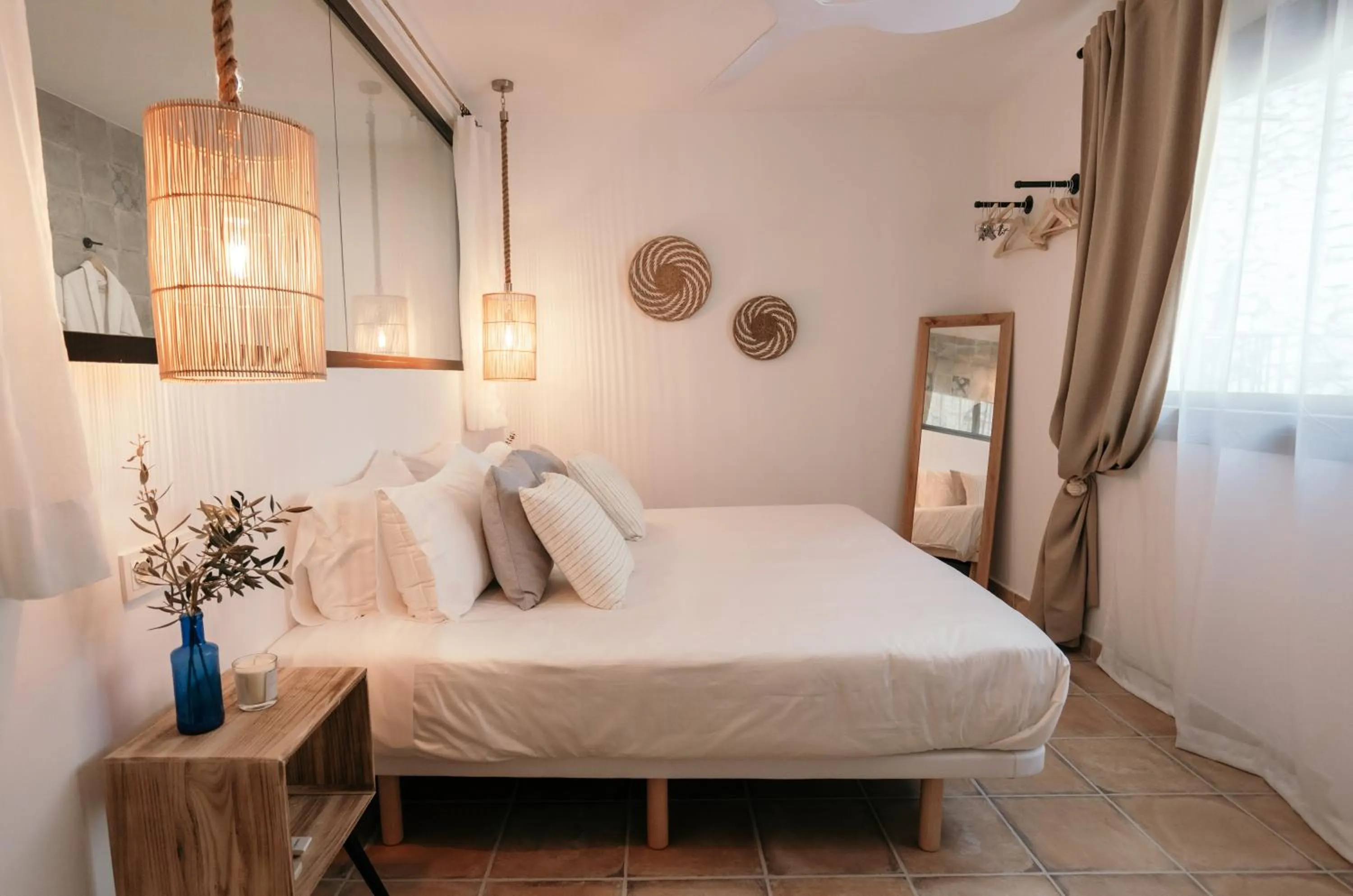 Bed in Hearts & Home