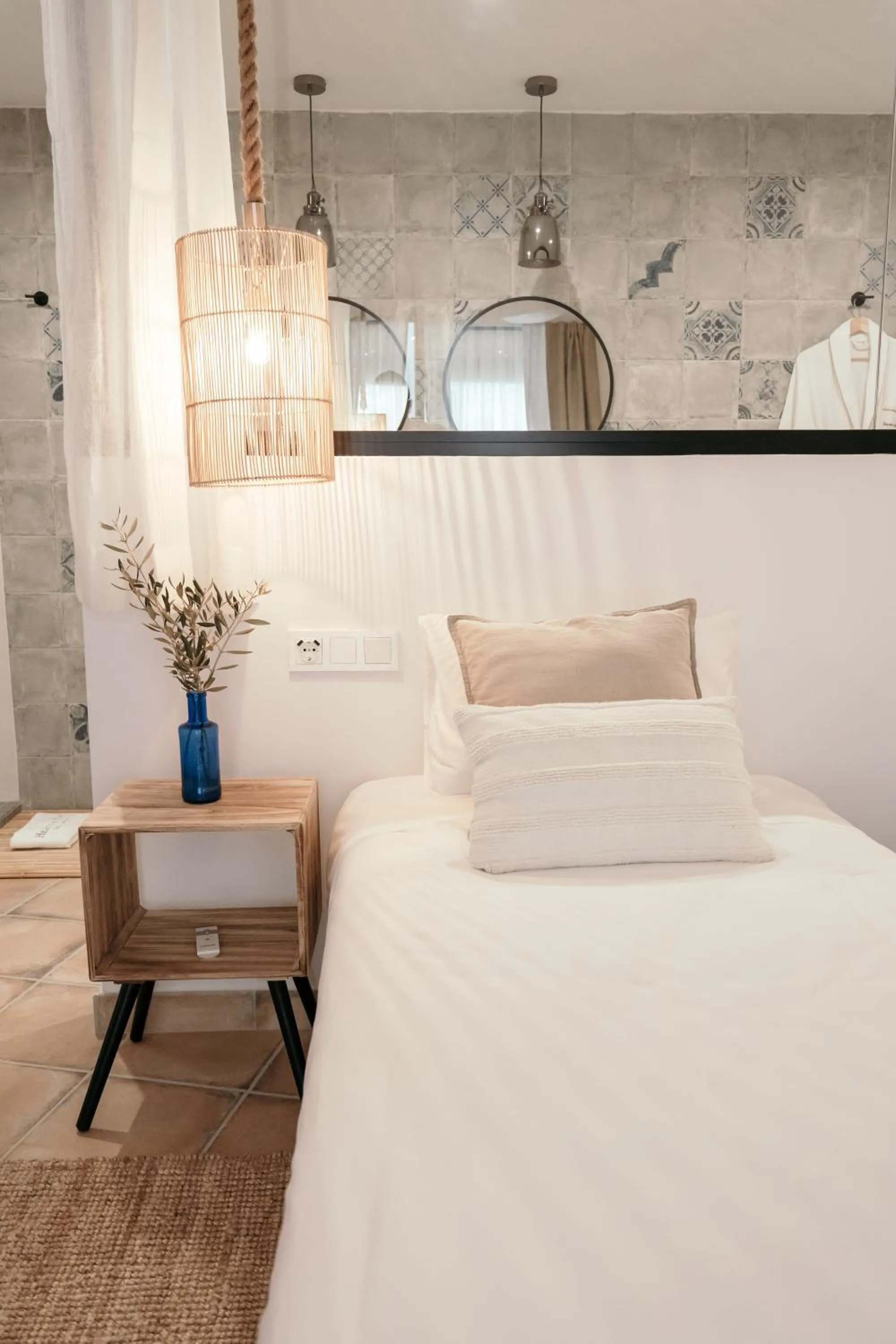 Bed in Hearts & Home