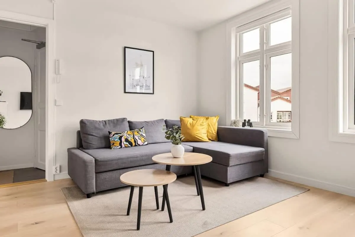 Living room in Dinbnb Apartments I Views & Street Parking in Sandviken