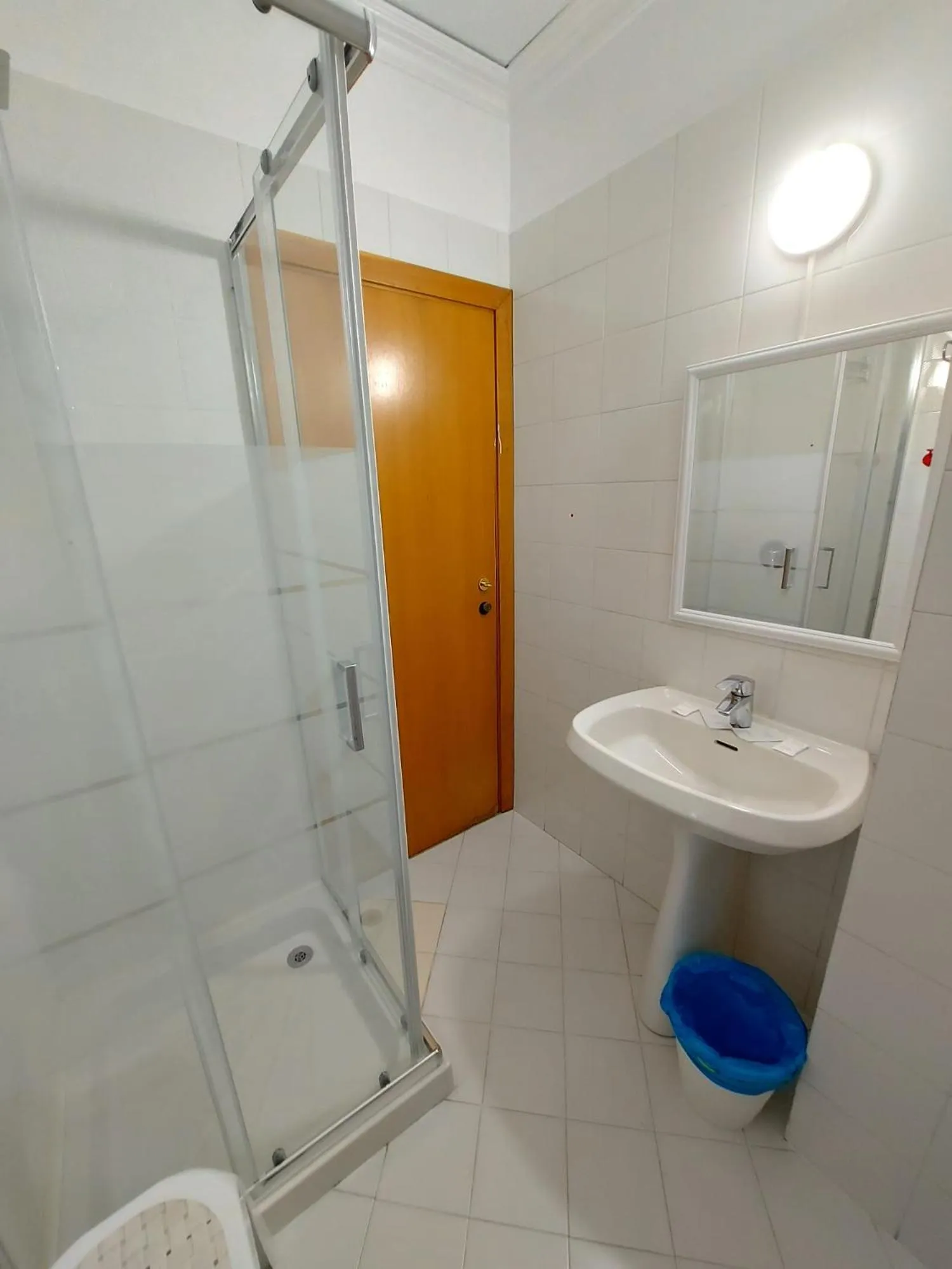 Shower in Hotel Positano 2