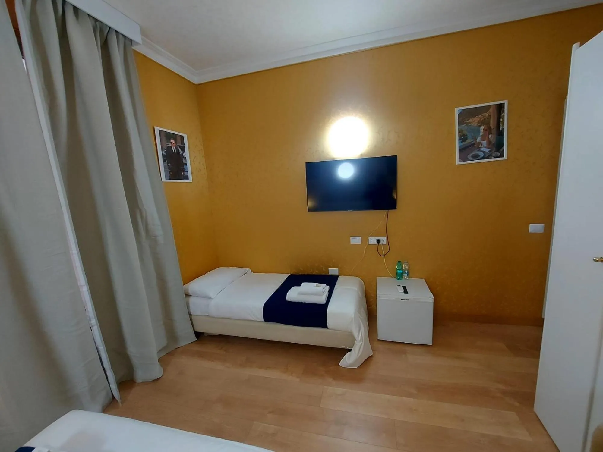 Bed in Hotel Positano 2