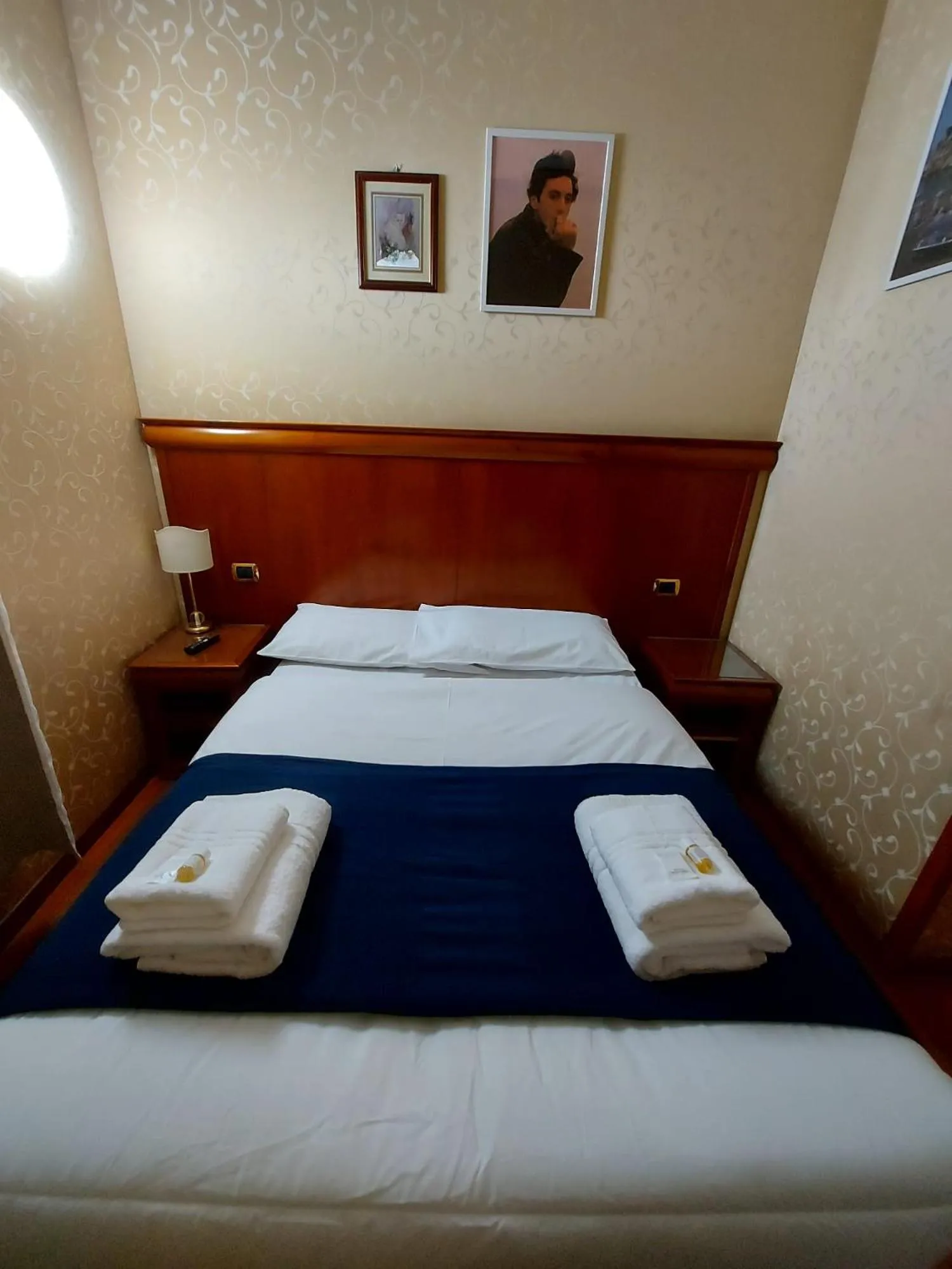 Bed in Hotel Positano 2