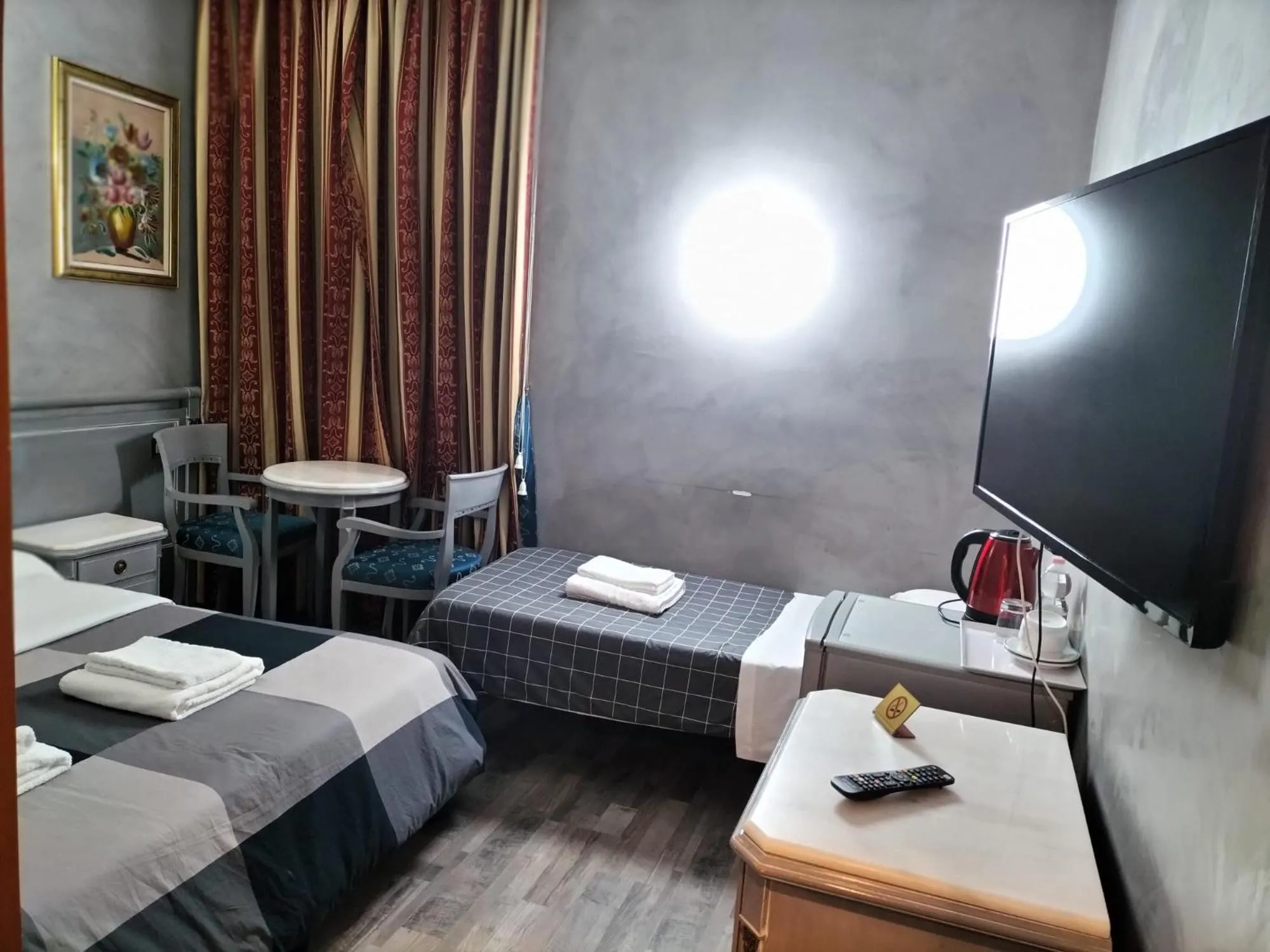 Bed in Hotel Positano 2