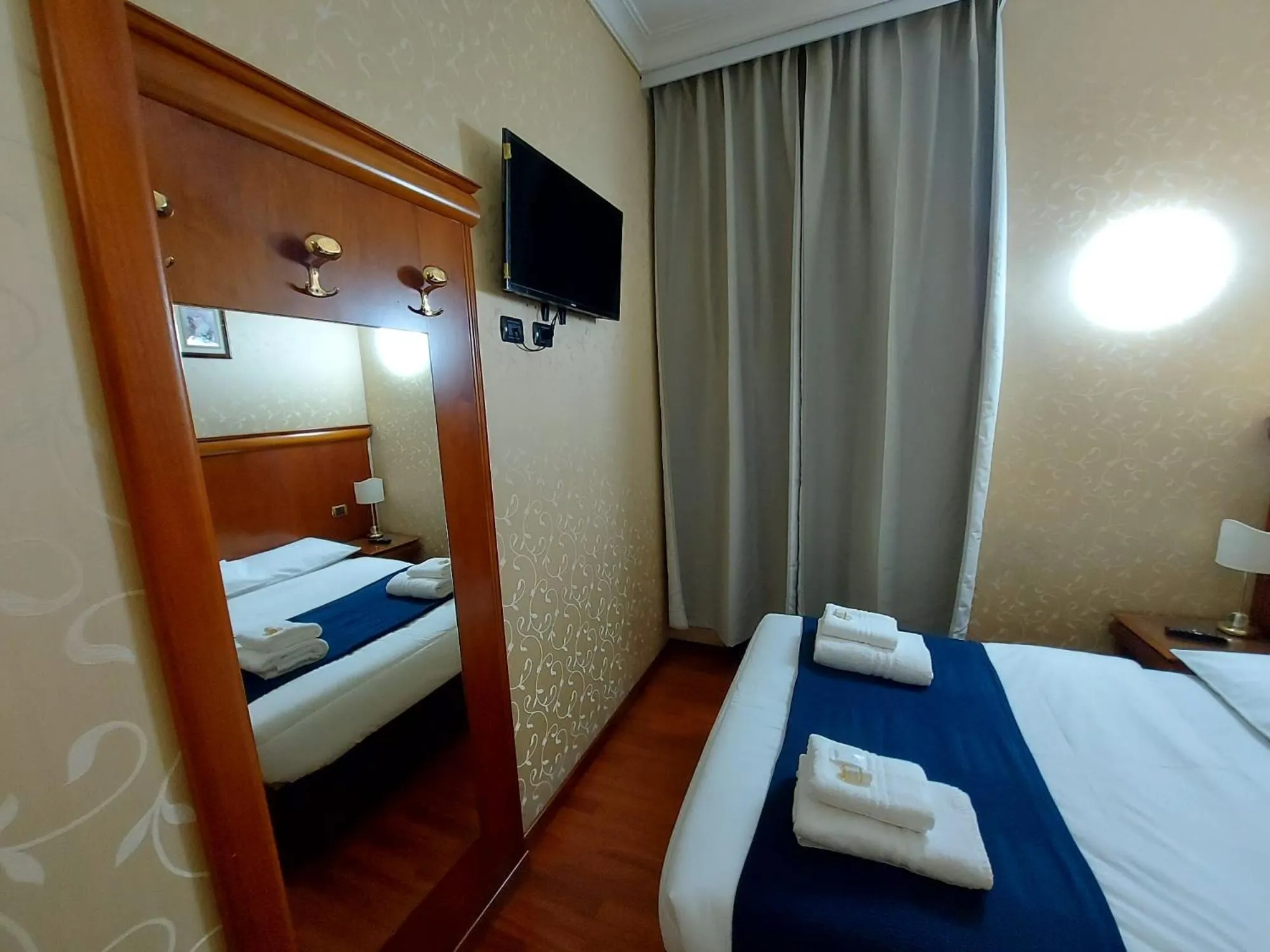 Bed in Hotel Positano 2