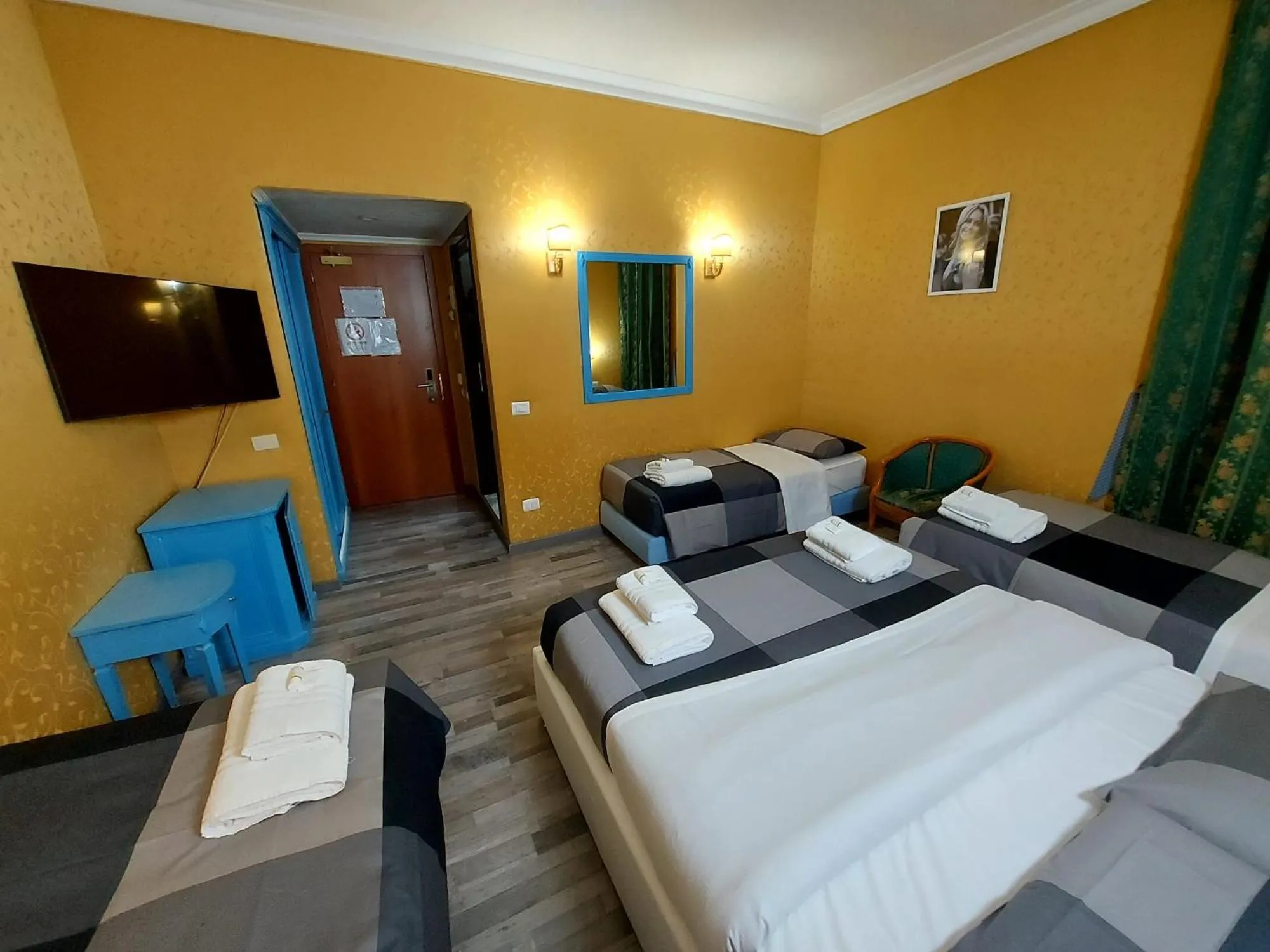 Bed in Hotel Positano 2