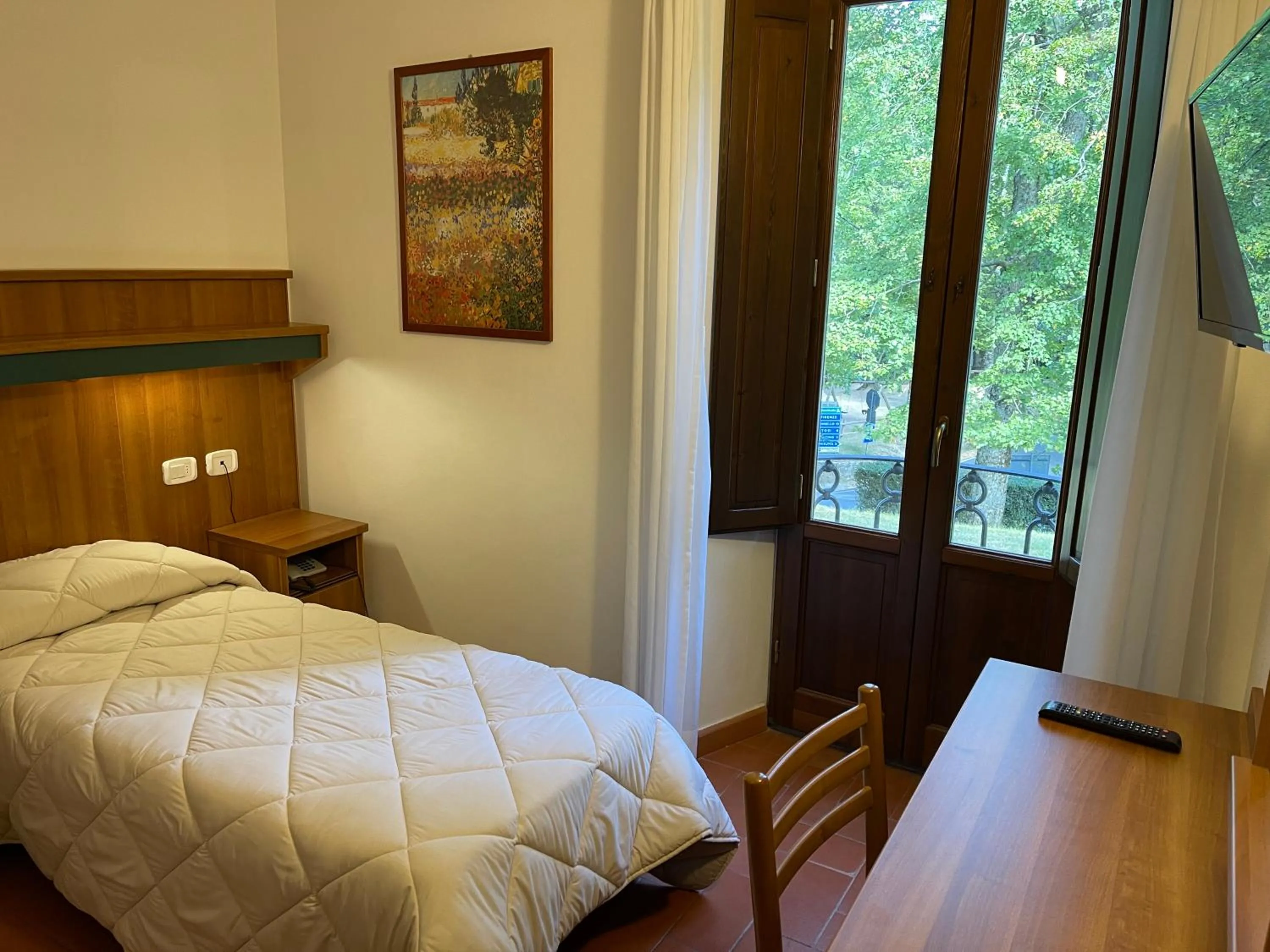 Bedroom, Bed in Hotel Rifugio la Foresta