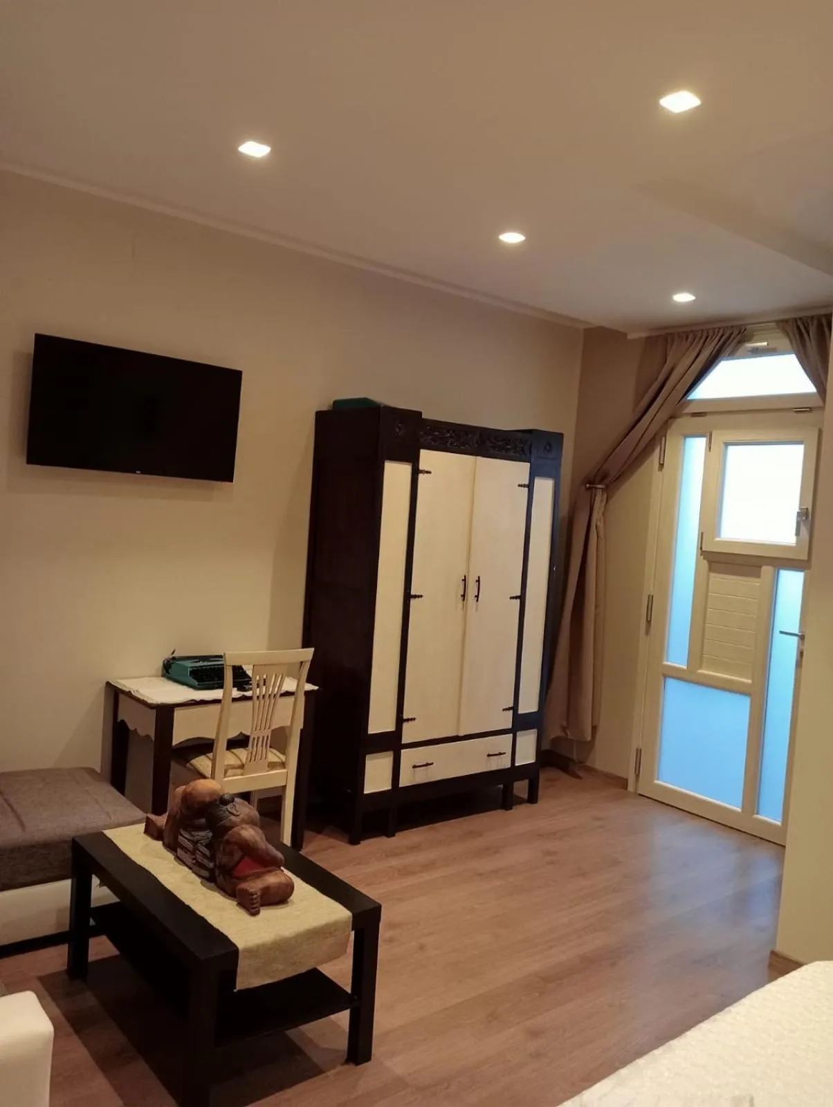 Communal lounge/ TV room, TV/Entertainment Center in Casa Vacanze MURANUM