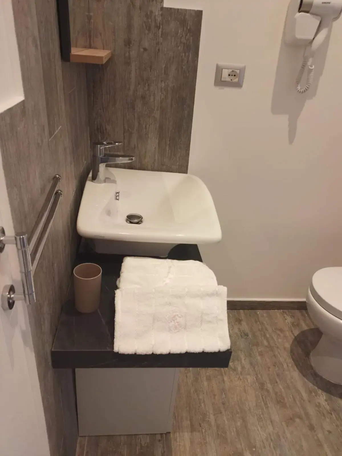 Luxury Triple Room in Casa Vacanze MURANUM Luxury Triple Room in Casa Vacanze MURANUM