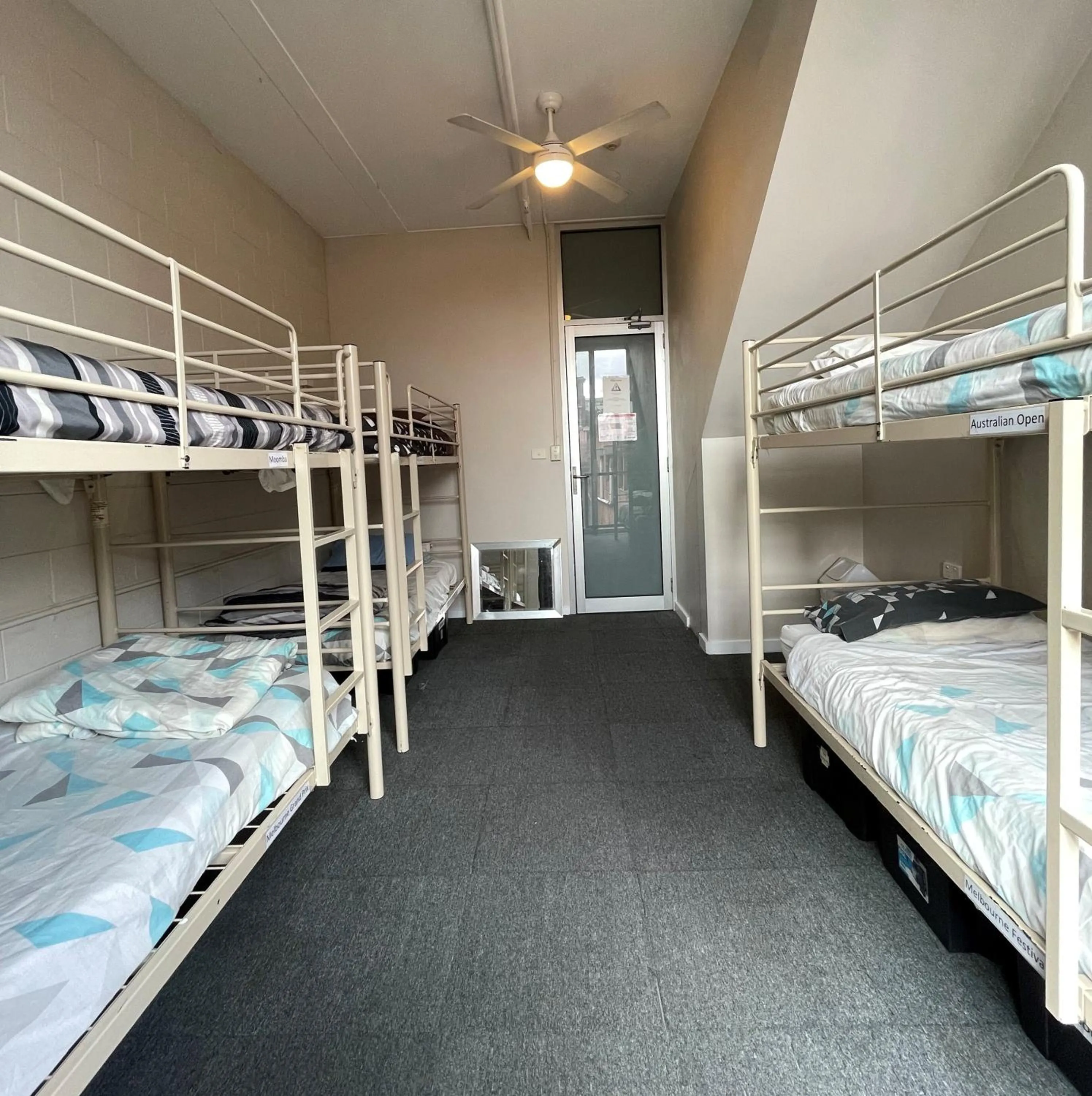 Bed in Barkly Backpackers