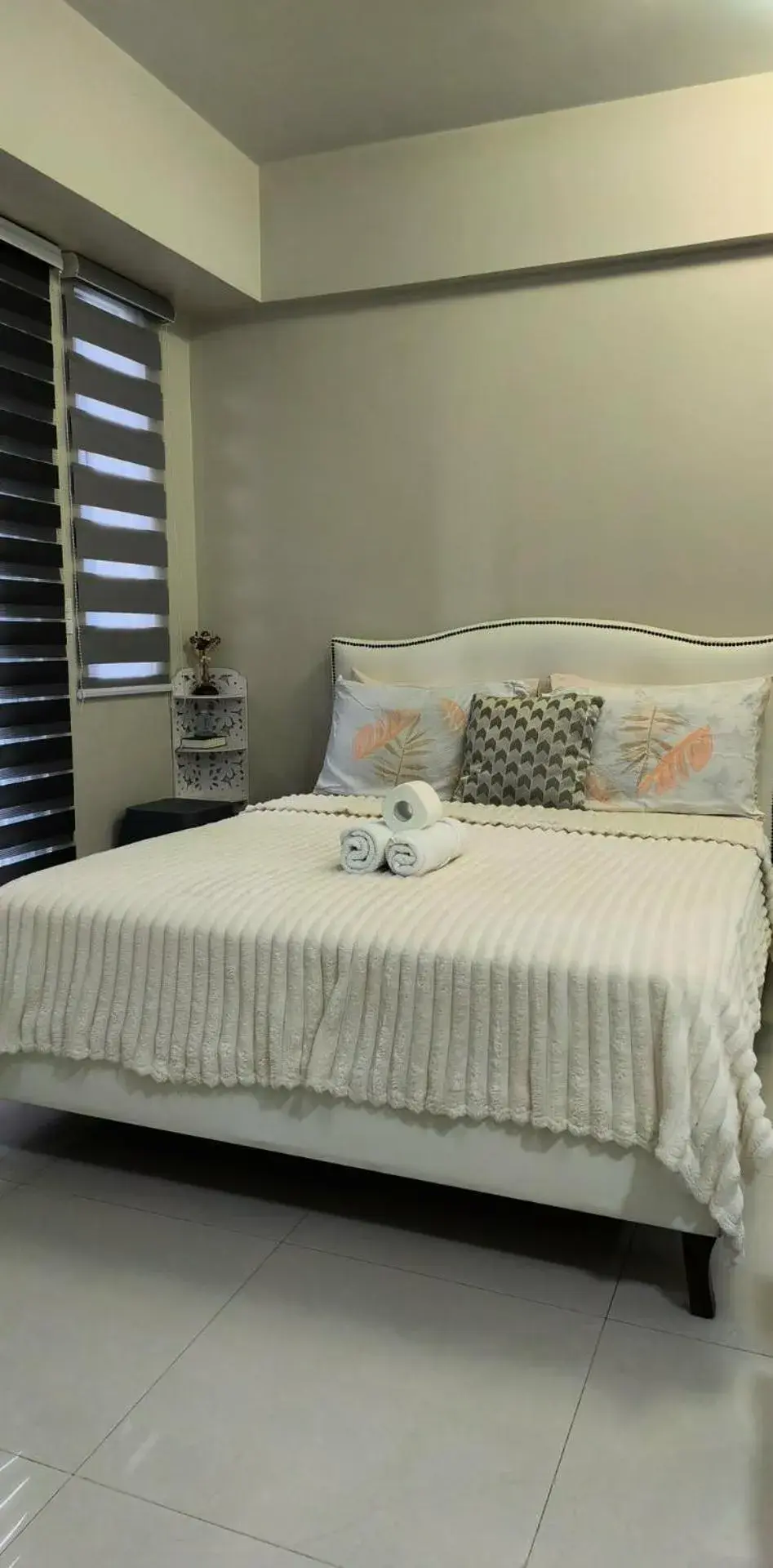 Bed in One Palm and Two Palm Tree Villas Bed in One Palm and Two Palm Tree Villas