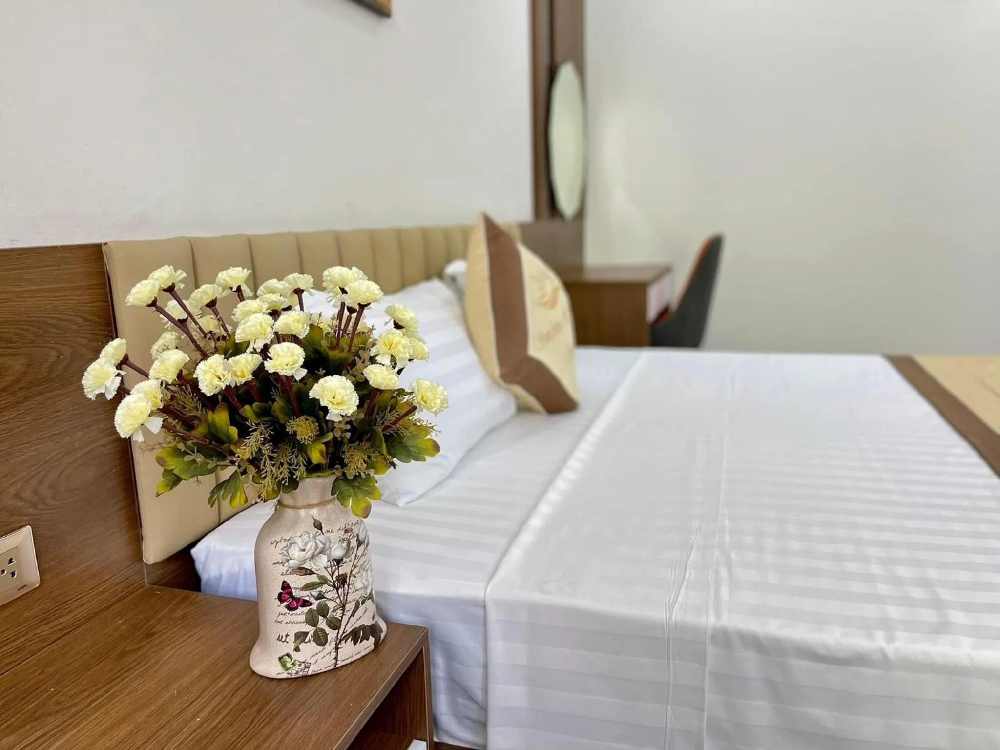 Bed in Sunshine Hạ Long Hotel