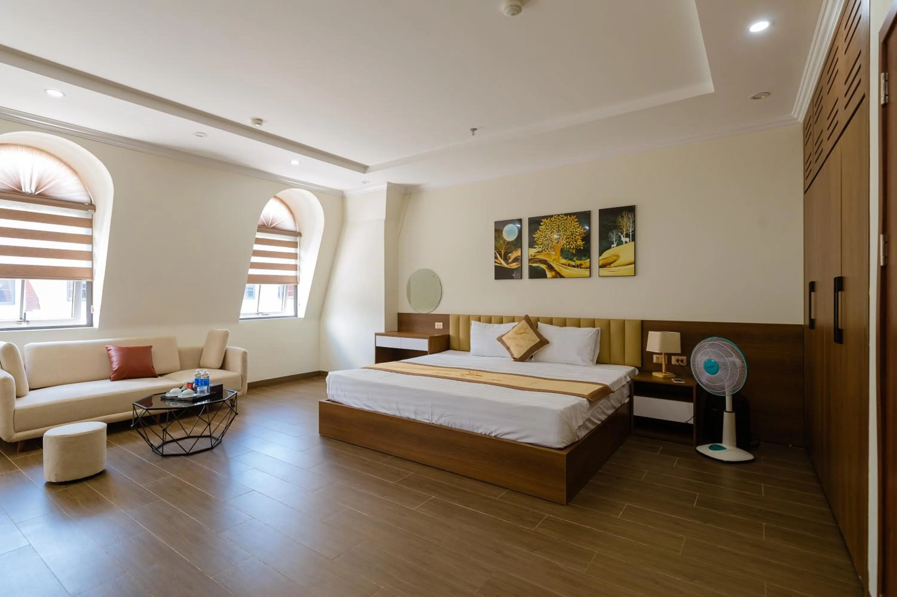 Bedroom, Bed in Sunshine Hạ Long Hotel