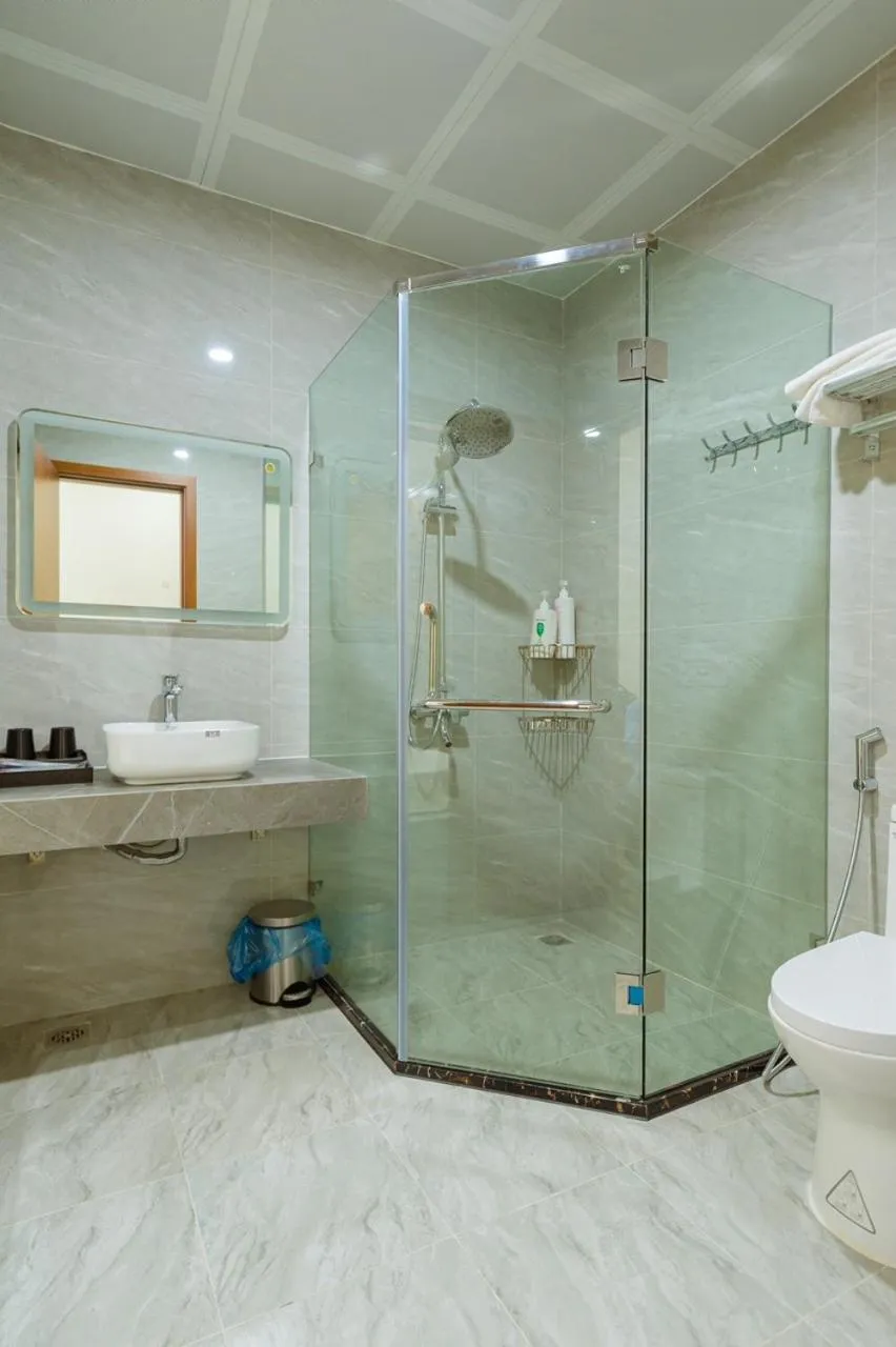 Bathroom in Sunshine Hạ Long Hotel