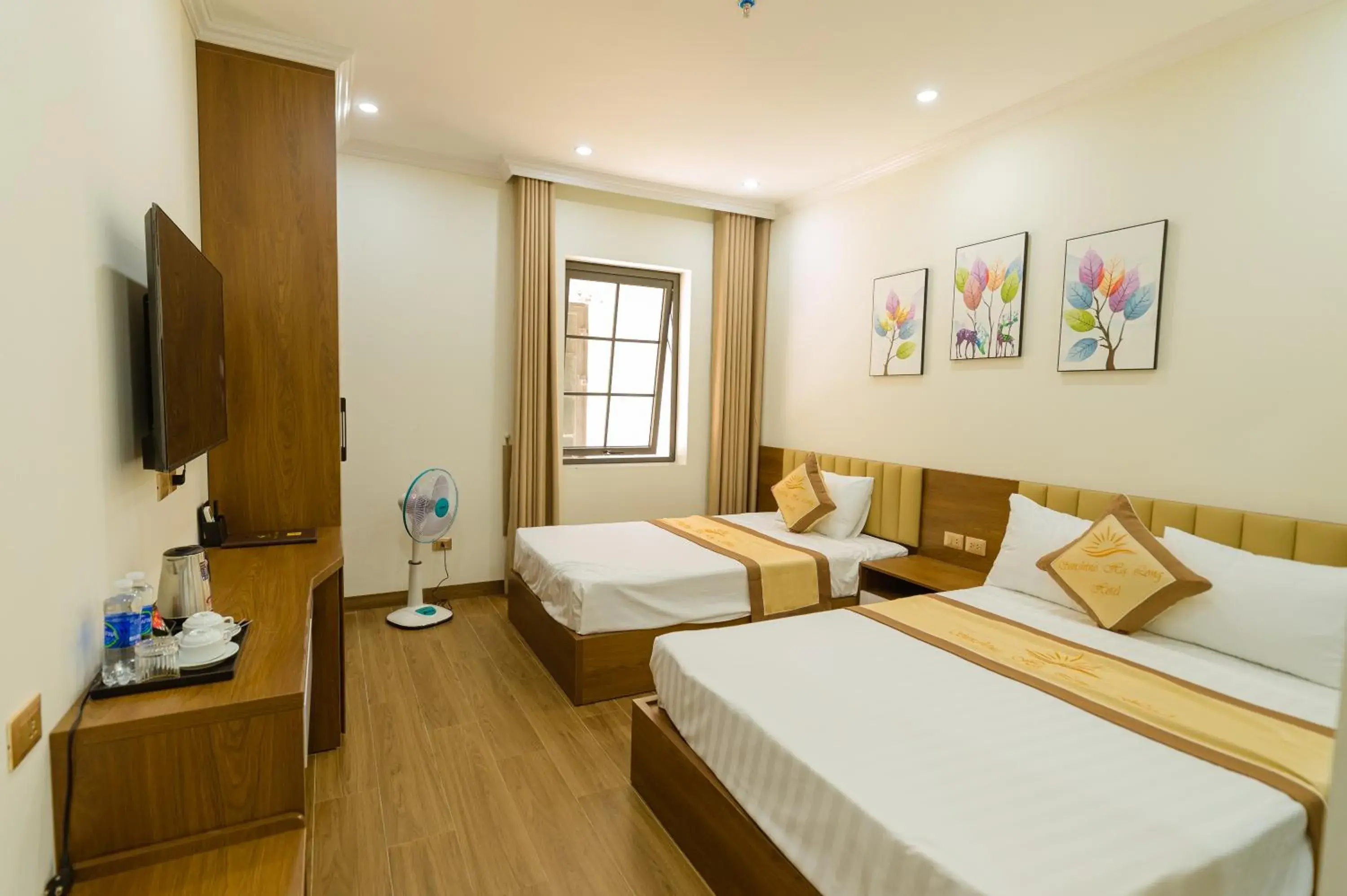 Triple Room in Sunshine Hạ Long Hotel Triple Room in Sunshine Hạ Long Hotel