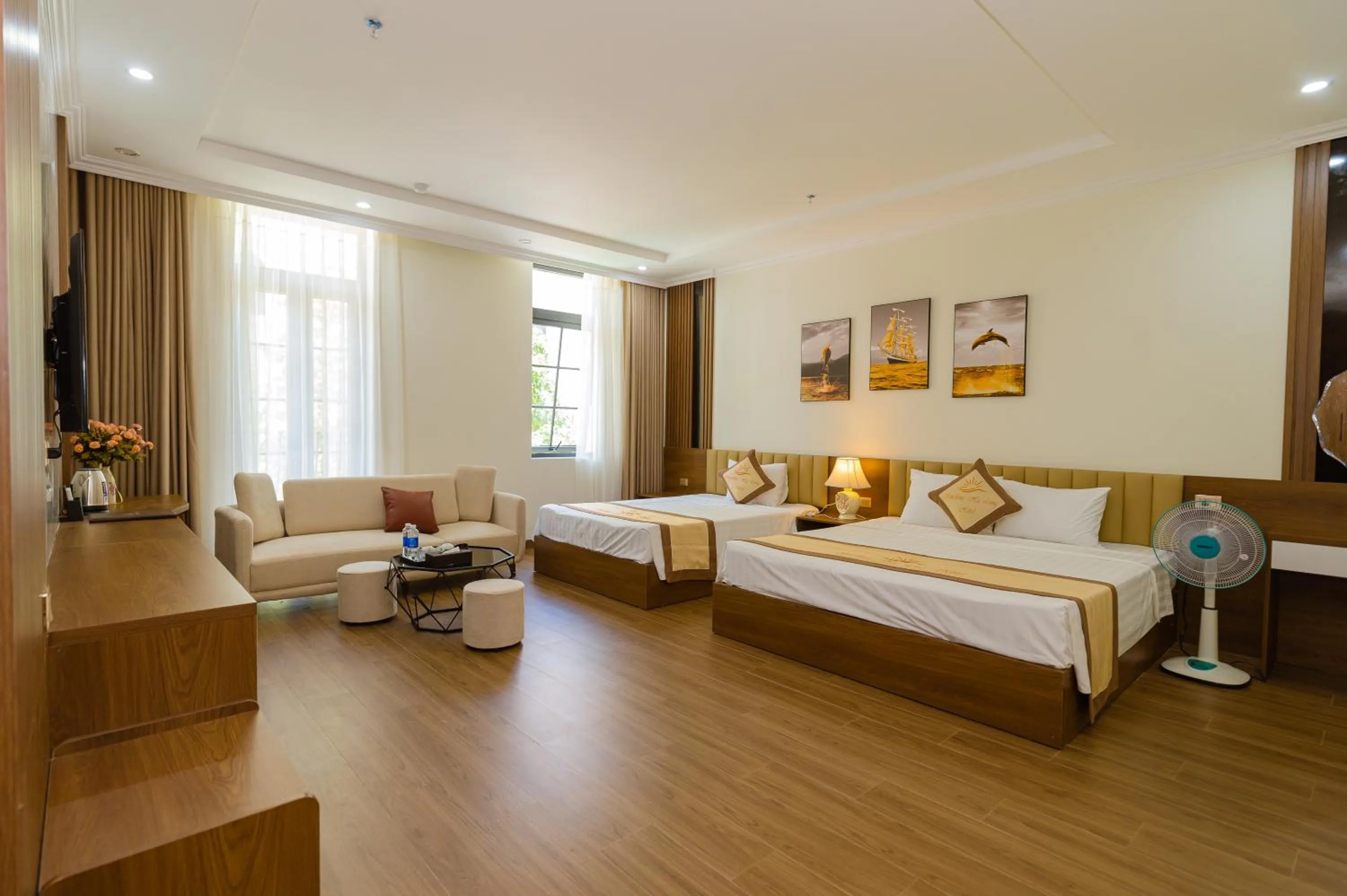 Bedroom, Bed in Sunshine Hạ Long Hotel