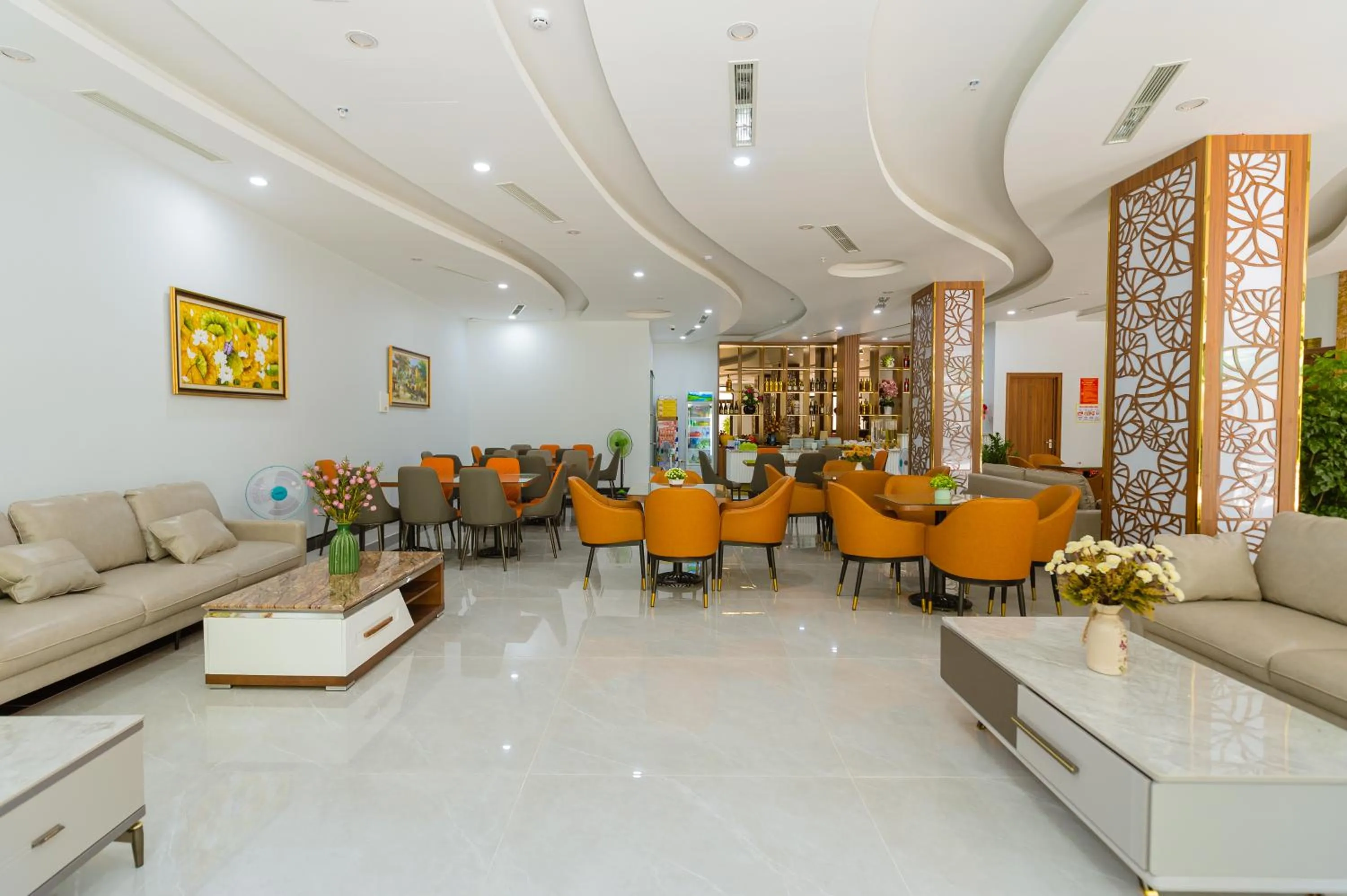 Restaurant/places to eat in Sunshine Hạ Long Hotel