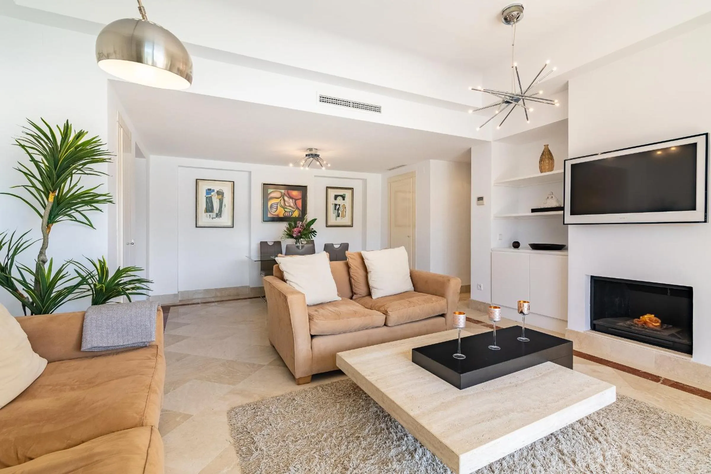 Waterside Apartment in Sotogrande Marina with Private Pool