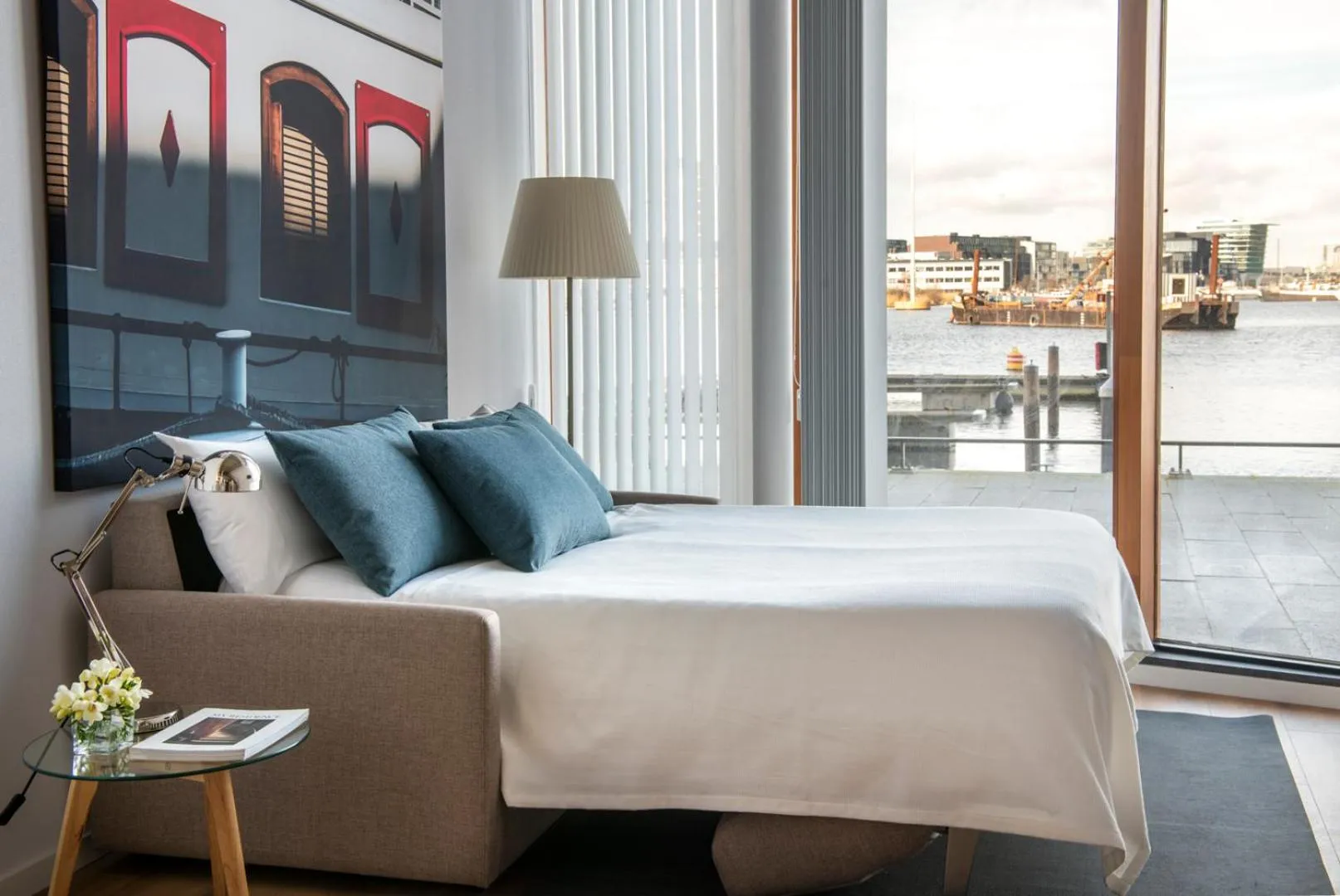 Bed in Eric Vökel Boutique Apartments - Riverfront Suites