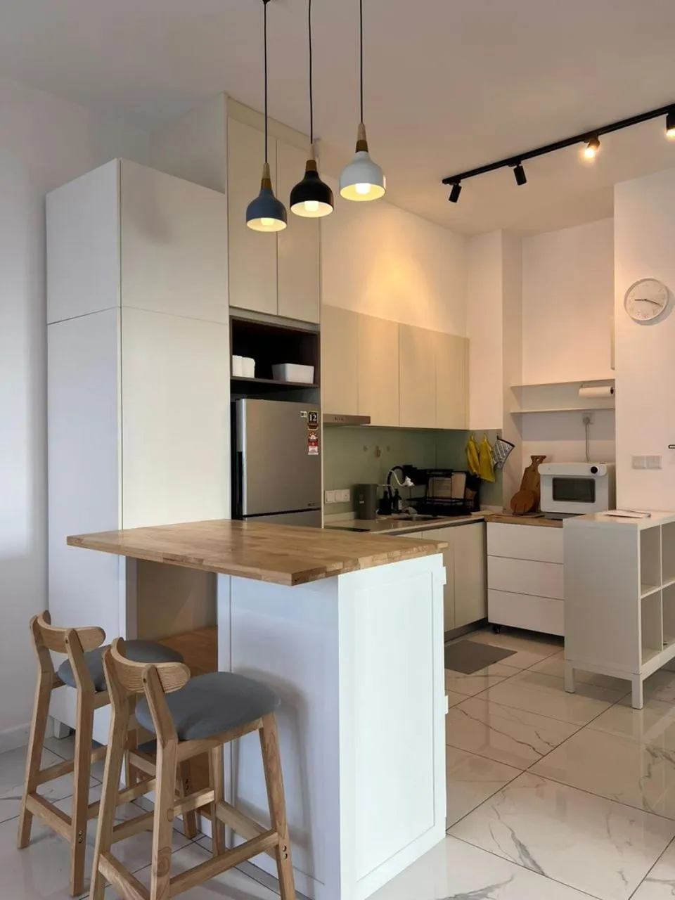 Kitchen or kitchenette in Cubic Botanical Suites Bangsar South by HomeBrickz