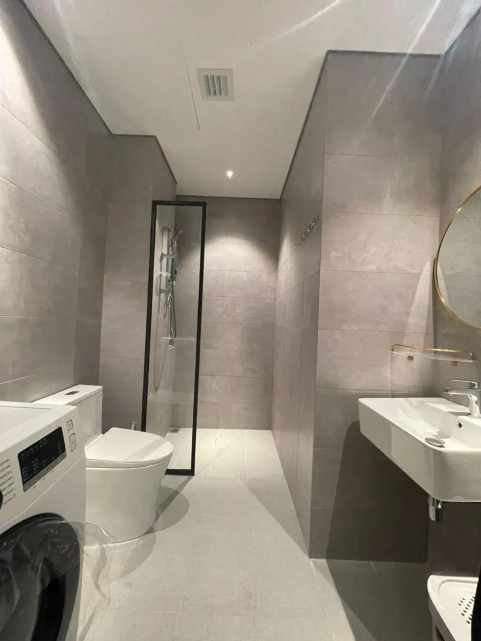 Toilet in Cubic Botanical Suites Bangsar South by HomeBrickz