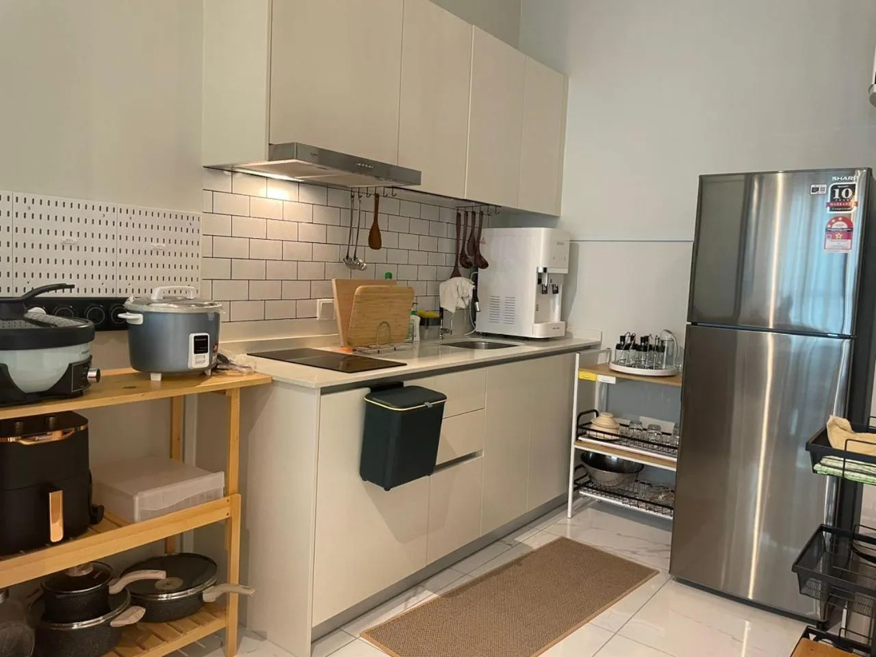 Kitchen or kitchenette in Cubic Botanical Suites Bangsar South by HomeBrickz