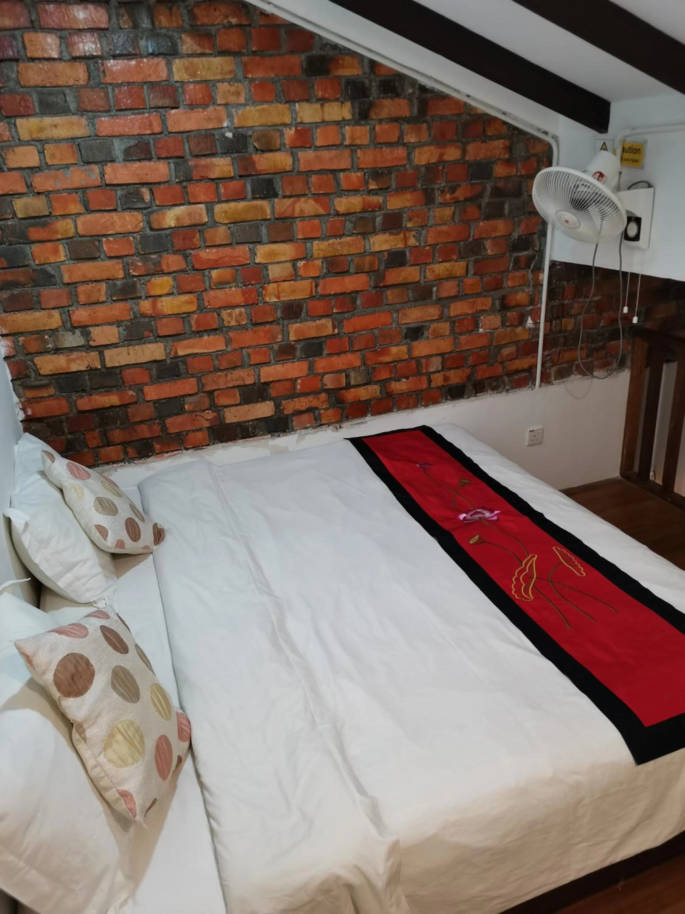 Photo of the whole room in RANGOON RESIDENCES +