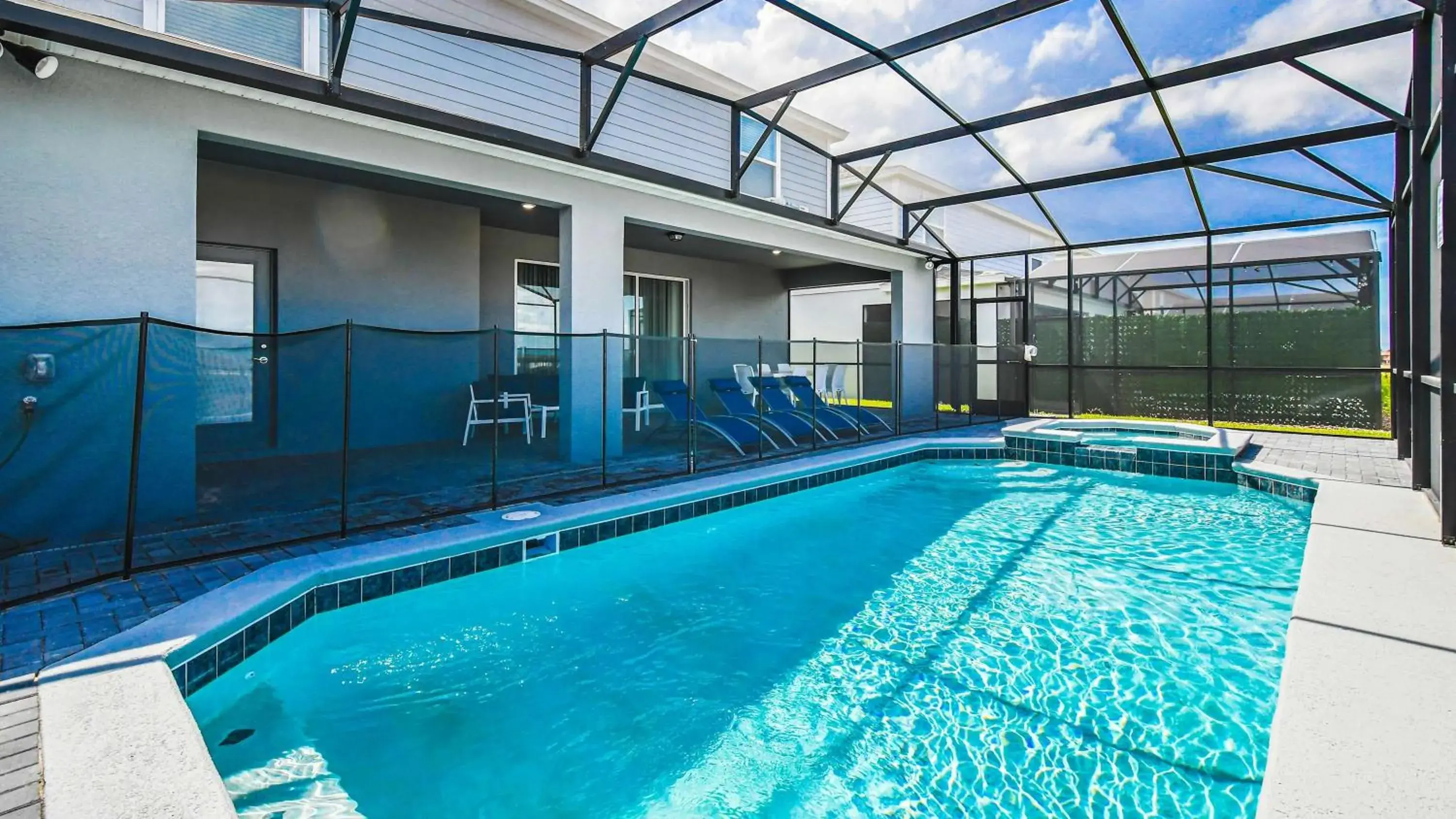 Mario Game Room Theater Loft w/ Pool Spa Disney Mario Game Room Theater Loft w/ Pool Spa Disney