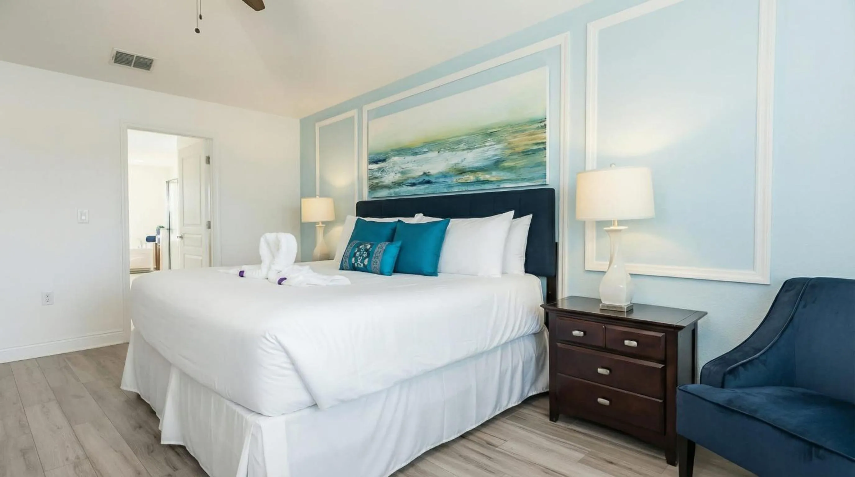 Bed in 6BR Private Pool, Spa, Gameroom, Close to Disney