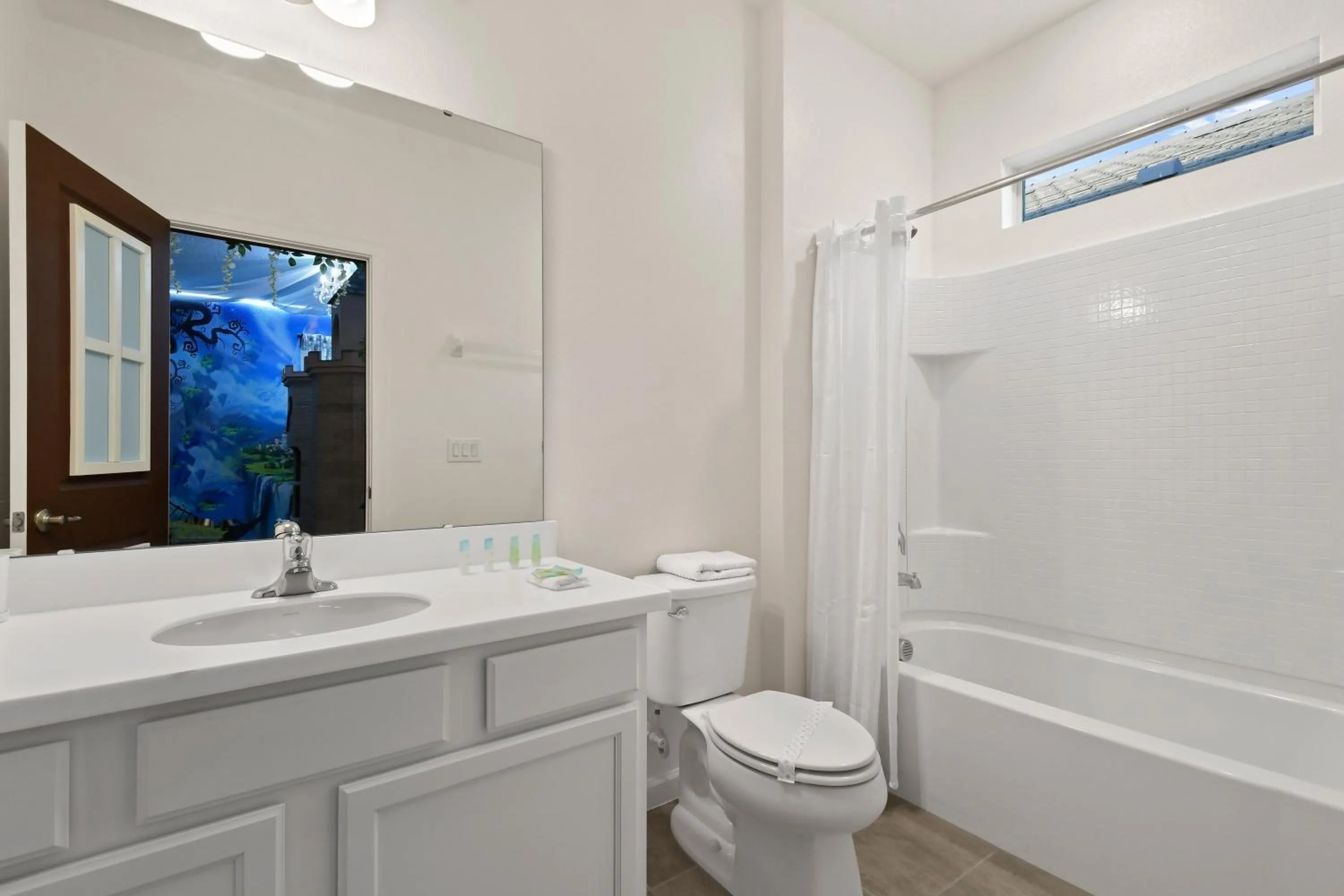 Photo of the whole room in Lakeview Spacious 12br Themed Home Game/Pool/Spa