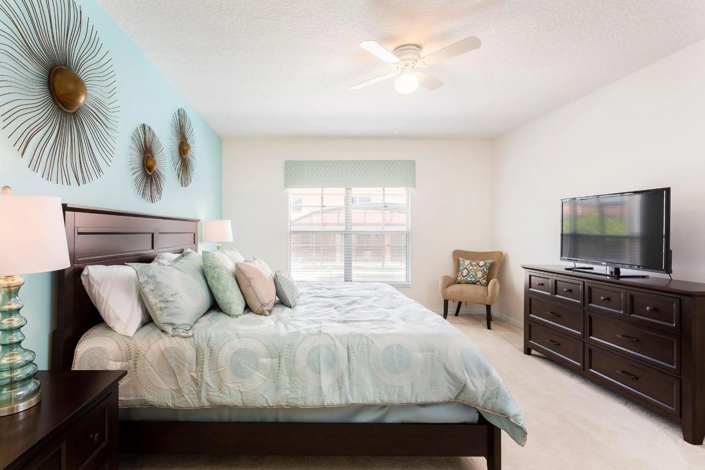Bed in LUX Villa w/ Private Pool & Resort Amenities