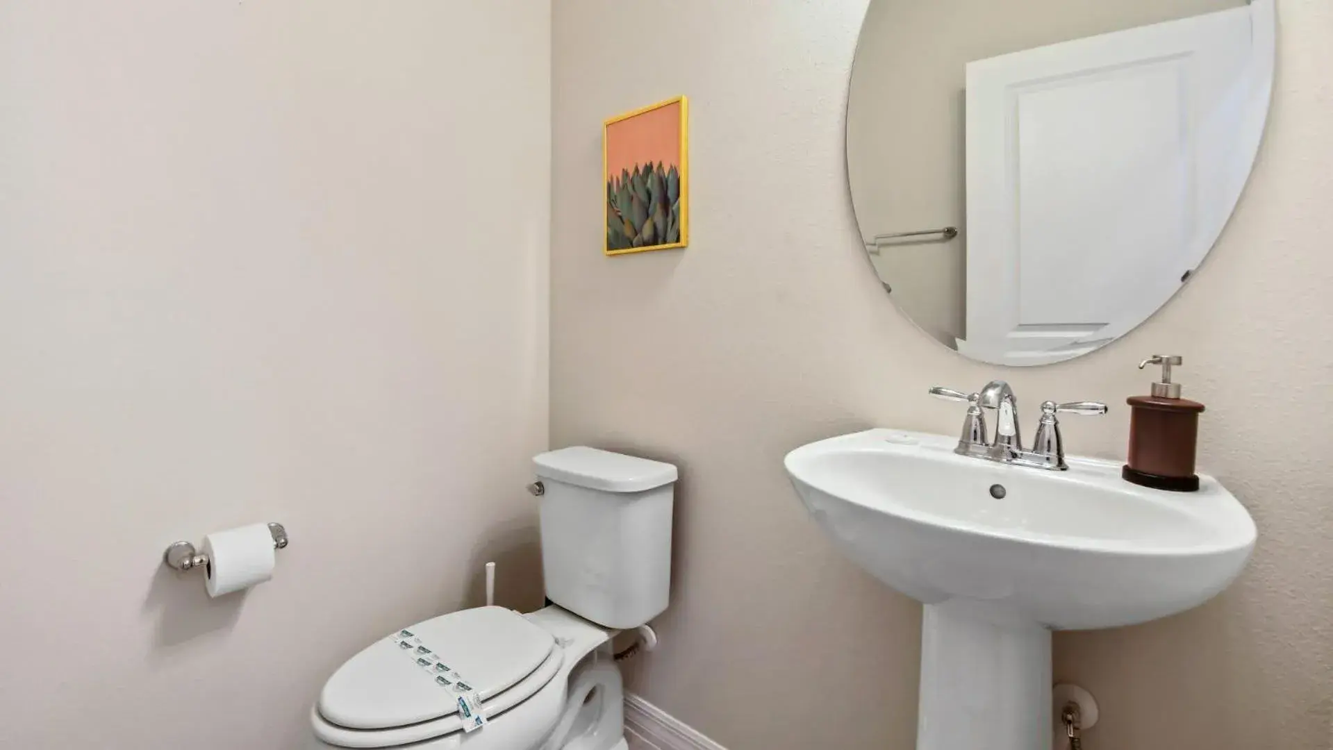 5BR Windsor Island Resort w Private Pool Disney 5BR Windsor Island Resort w Private Pool Disney