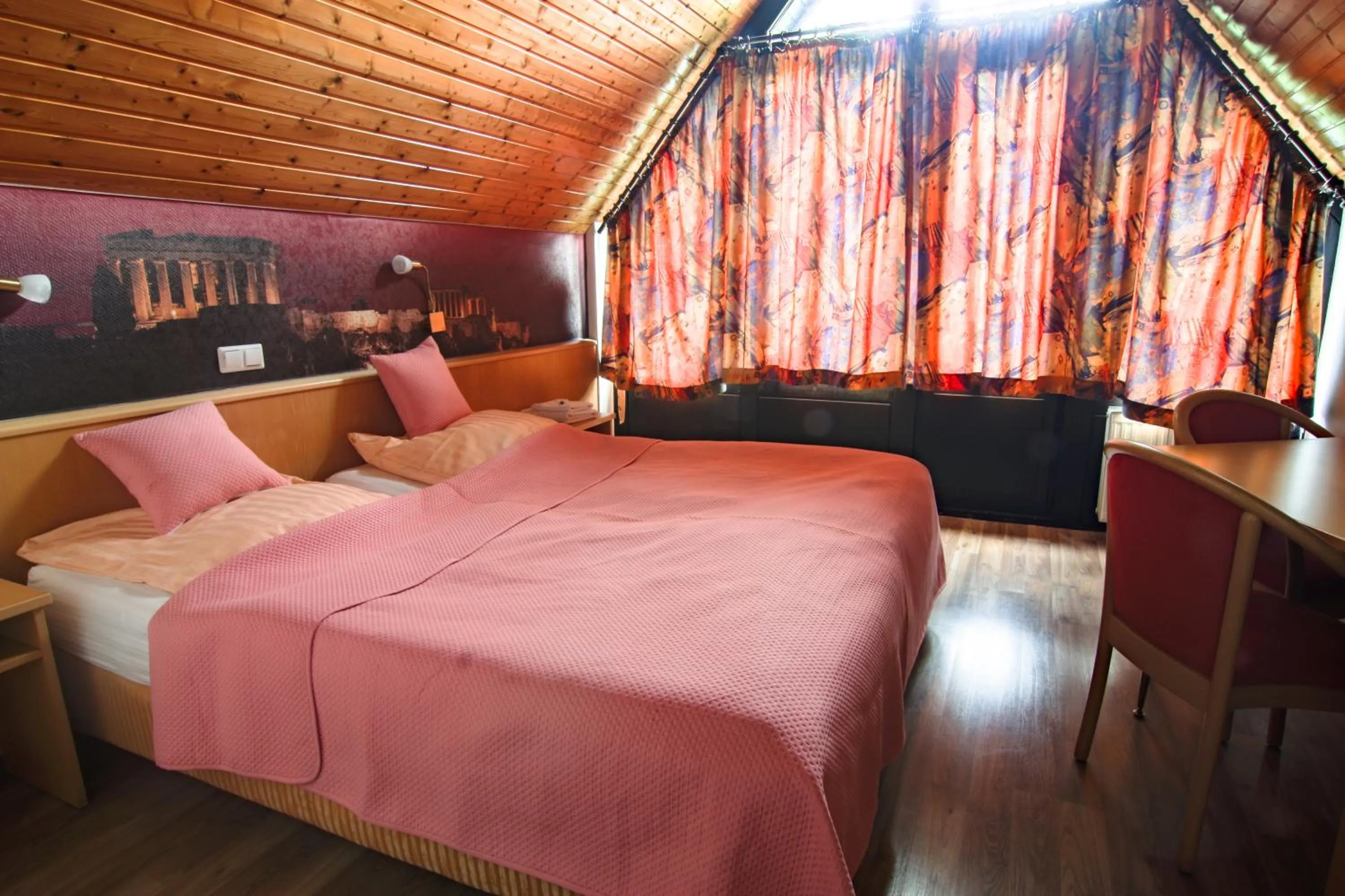 Bed in Hotel Strand-Café