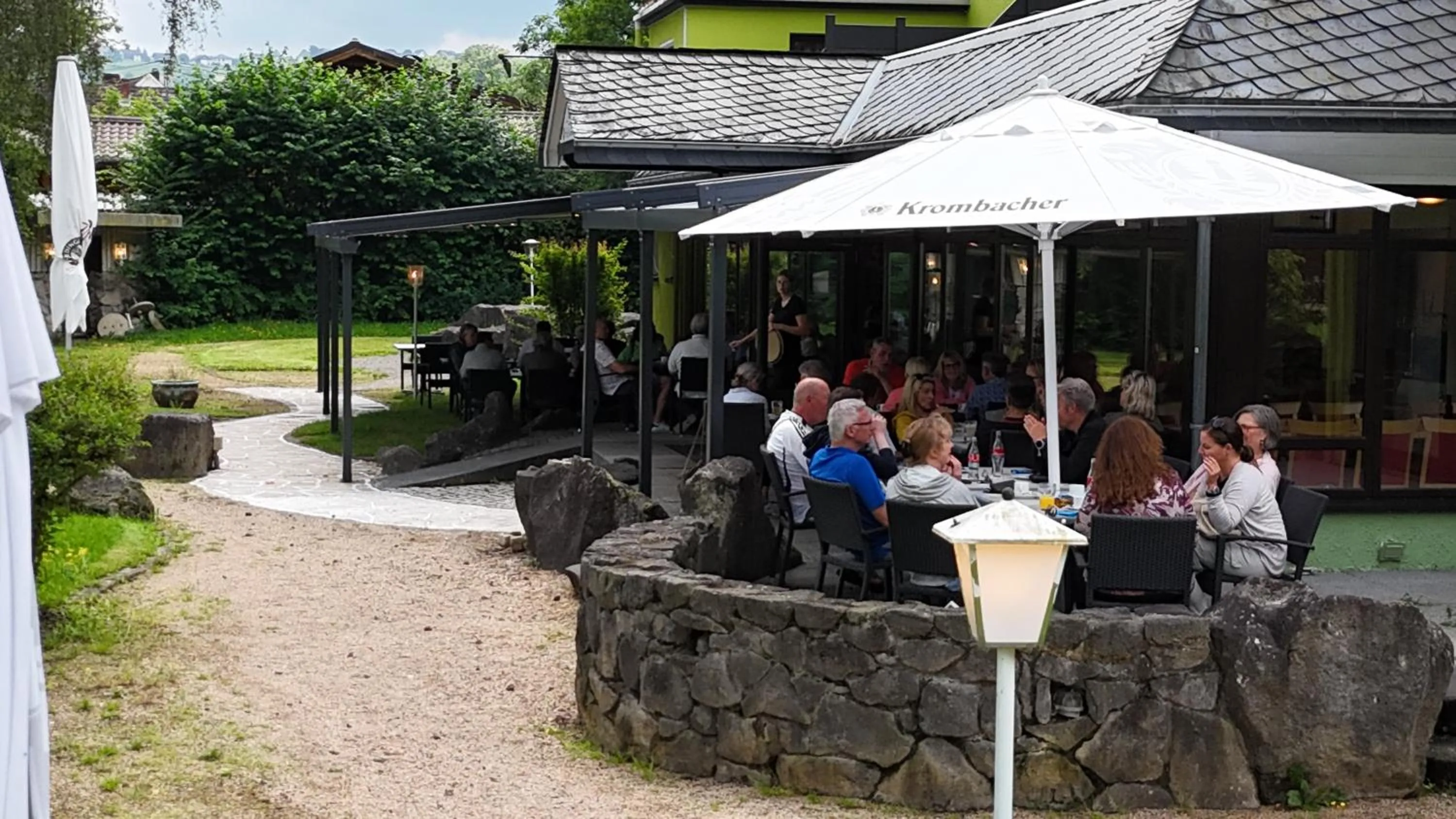 Garden in Hotel Strand-Café