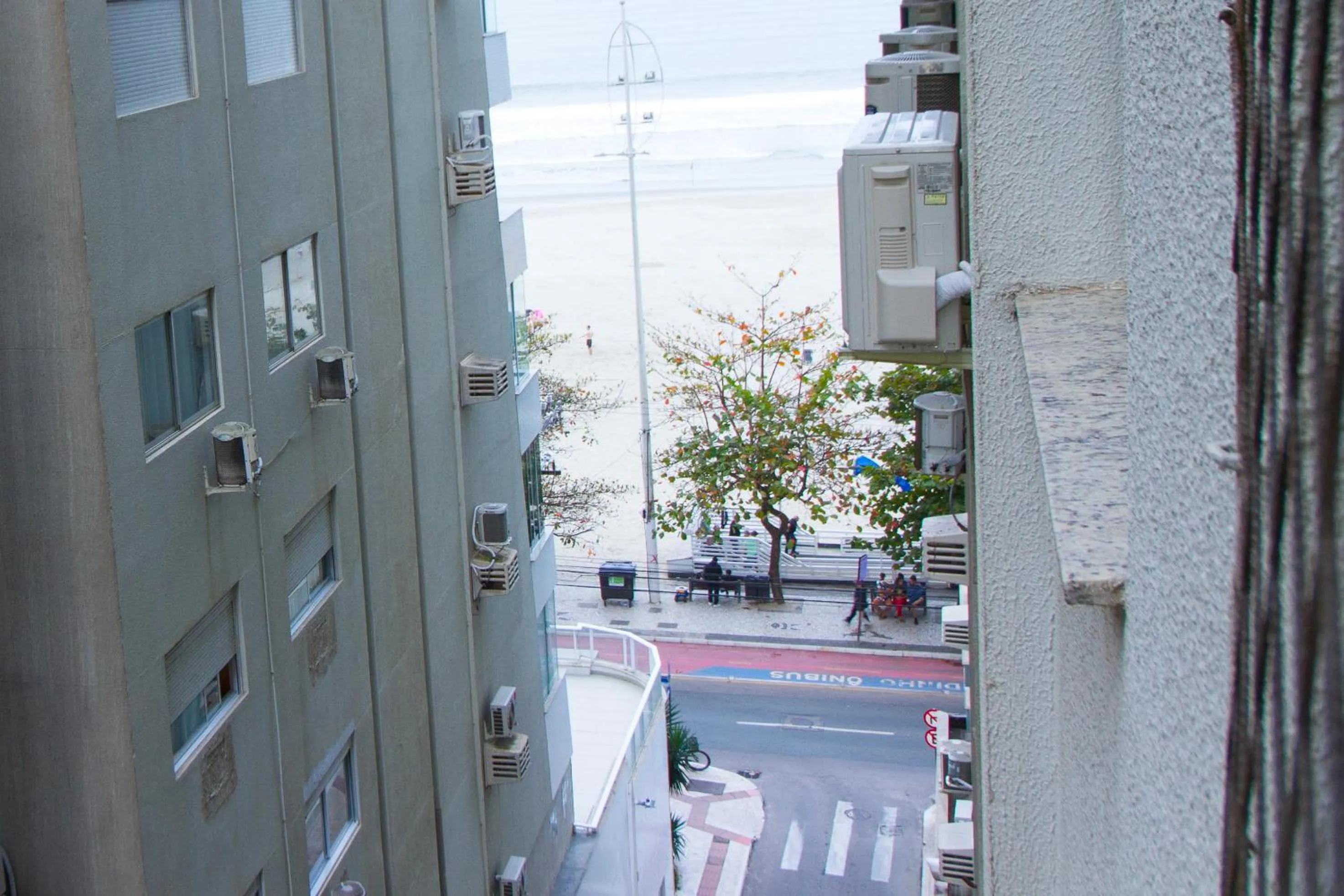 30m da PRAIA, Climatizado e Wi-Fi