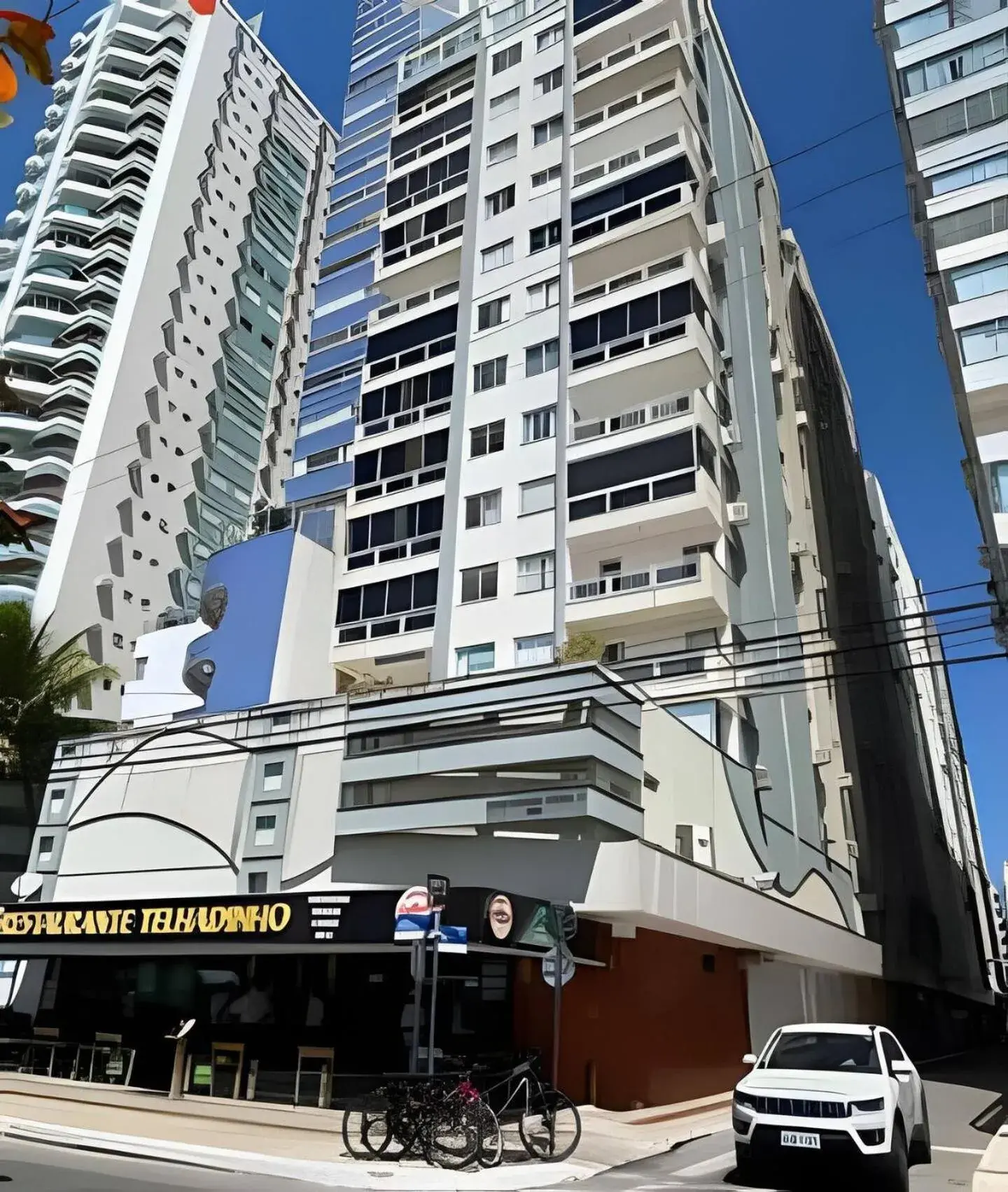 30m da PRAIA, Climatizado e Wi-Fi 30m da PRAIA, Climatizado e Wi-Fi
