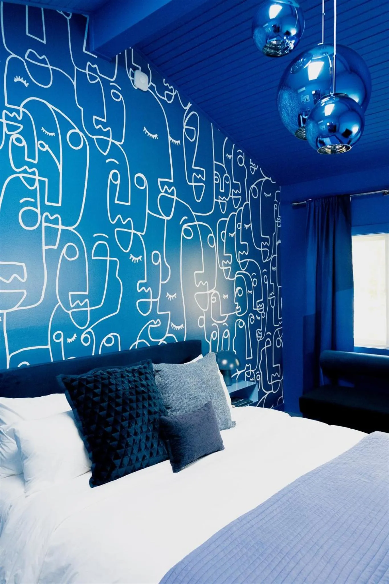 Bed in The Norsdale plus CMYK Motel on 10 acres in Phoenicia